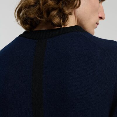 Barrie Cashmere Round-neck Jumper - Image 2