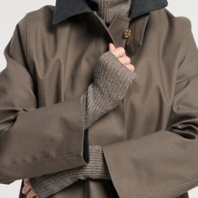 Barrie Cashmere snood - Image 2