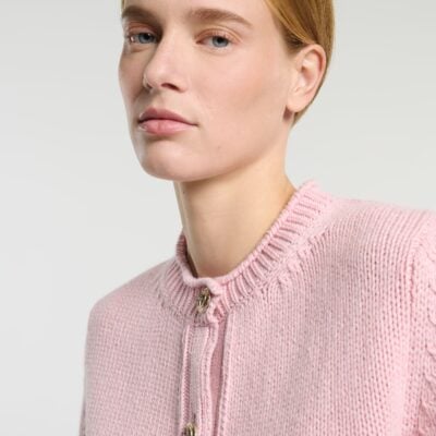 Barrie Cardigan in Chunky Cashmere With Gold Buttons - Image 2
