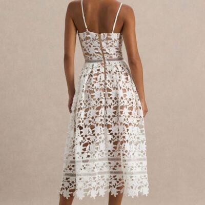 Club L London Zuri | White Lace Sweetheart Midi Dress With Cami Straps - Image 2