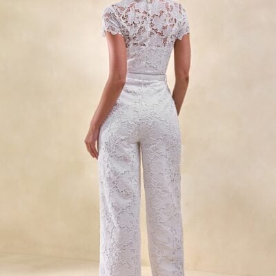 Club L London Zerelle | White Lace Collared Plunge-Neck Jumpsuit With Belt-Detail - Image 2