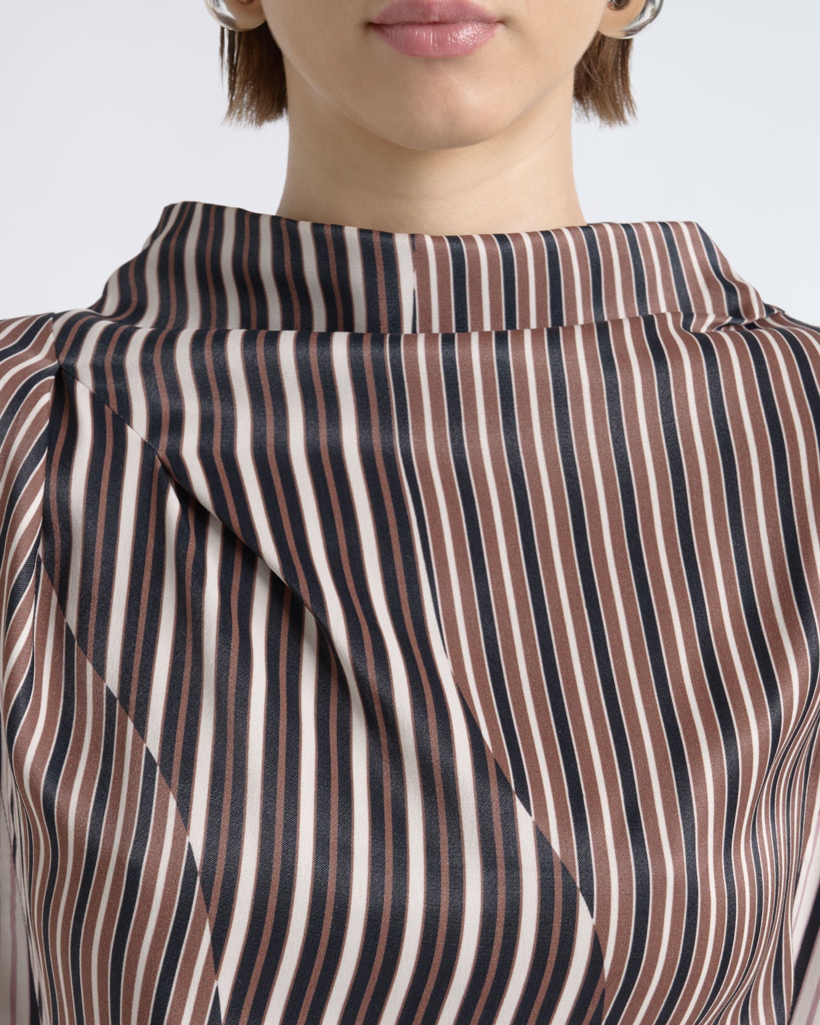 Cue Stripe Tuck Shoulder Top - Image 3