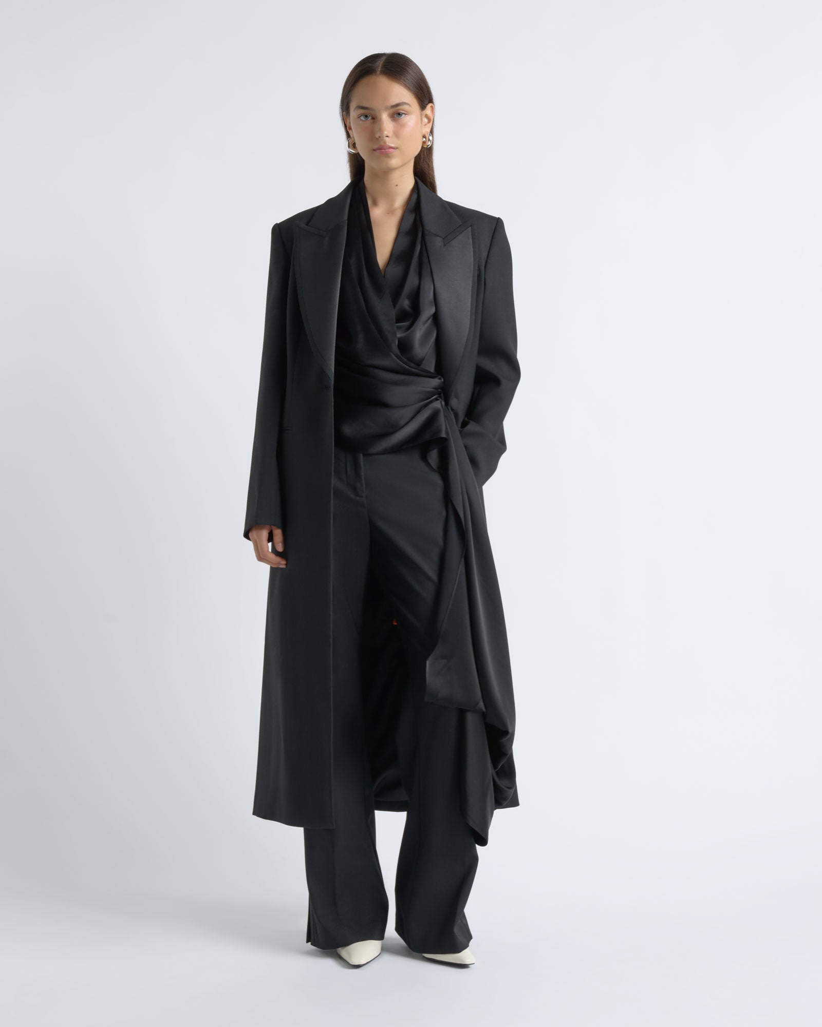 MNCUE260826054018017_2 Cue Single Breasted Satin Lapel Coat - Image 2