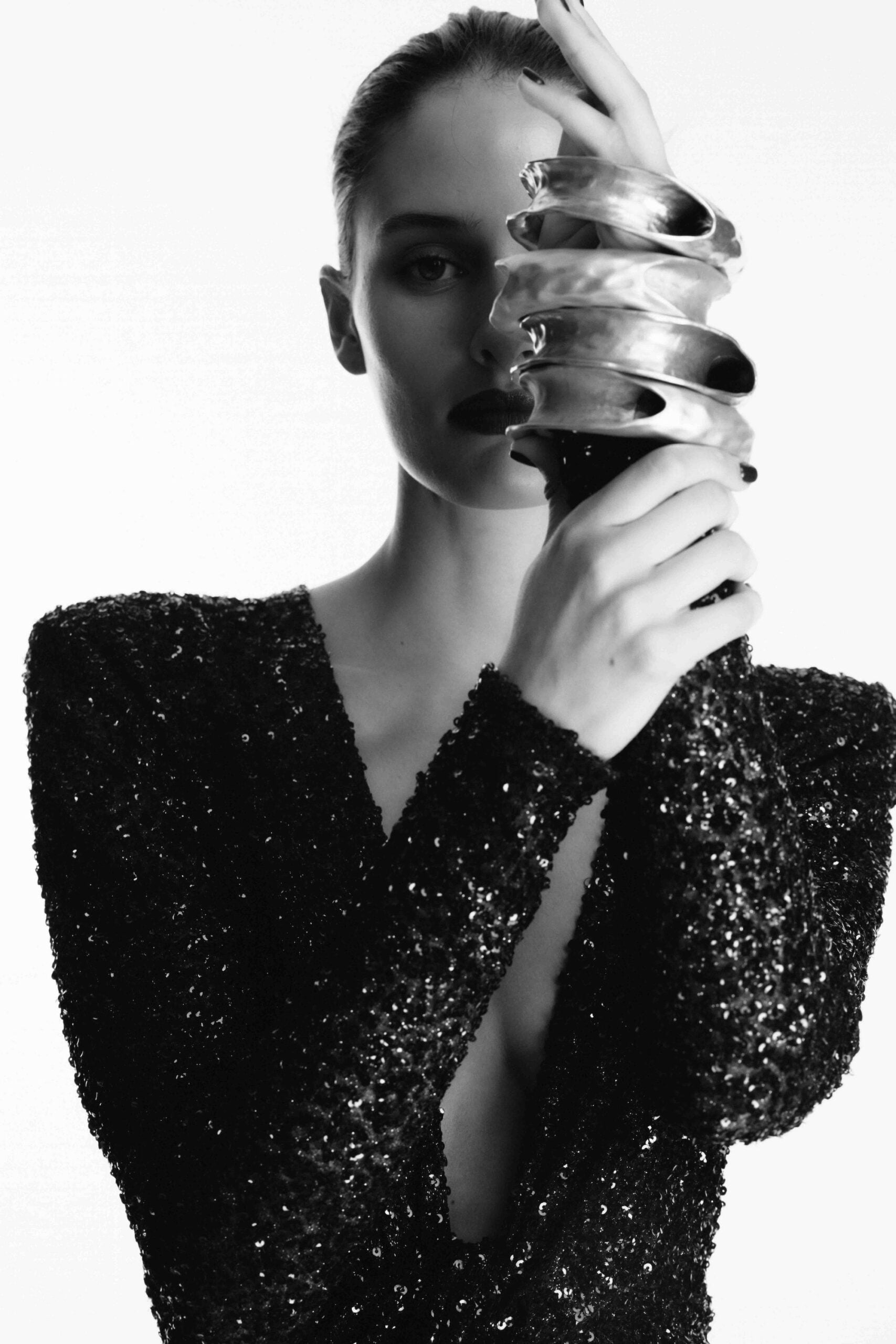 MNCZ140826201623009_3 Carla Zampatti Sculptural Bangle - Image 3