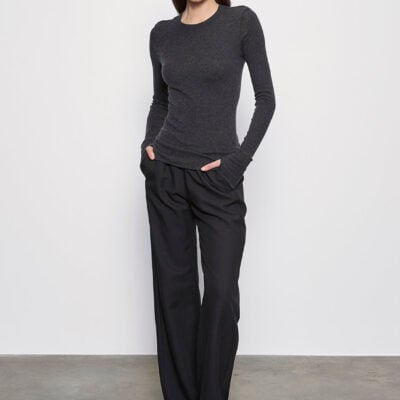 Enza Costa Cashmere Easy Cuffed Crew | Charcoal - Image 2