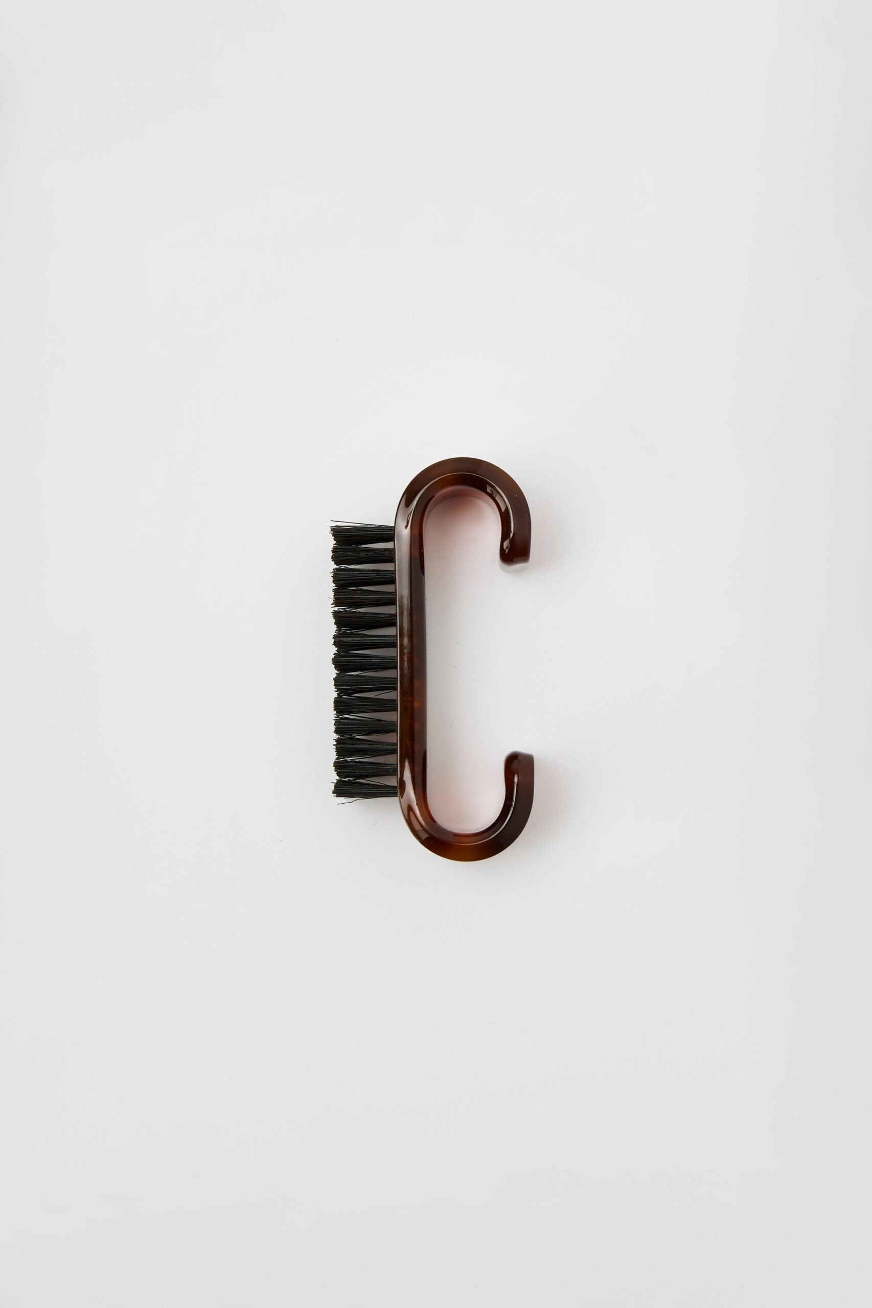 Lee Mathews Tortoiseshell Nailbrush (935J) - Image 1