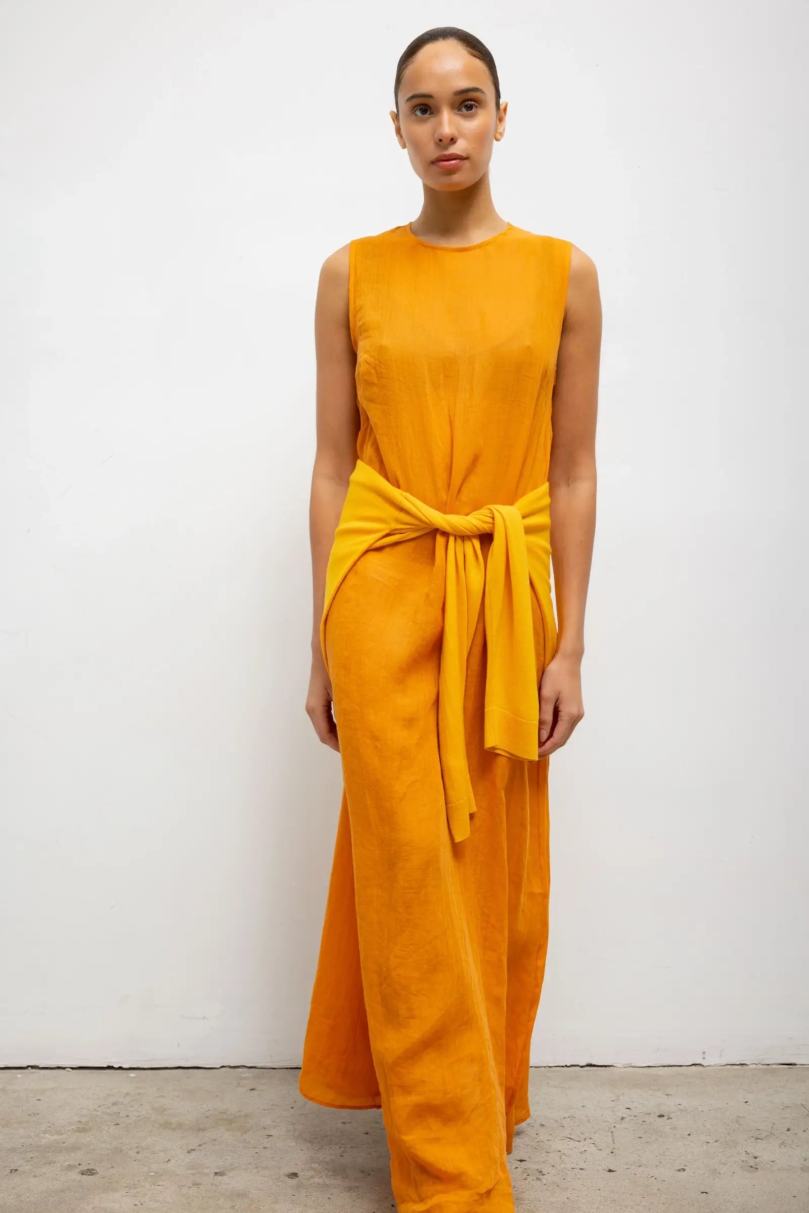 MNLST140826073300068_3 LESET Niko Sleeveless Crew Maxi Dress - Image 3