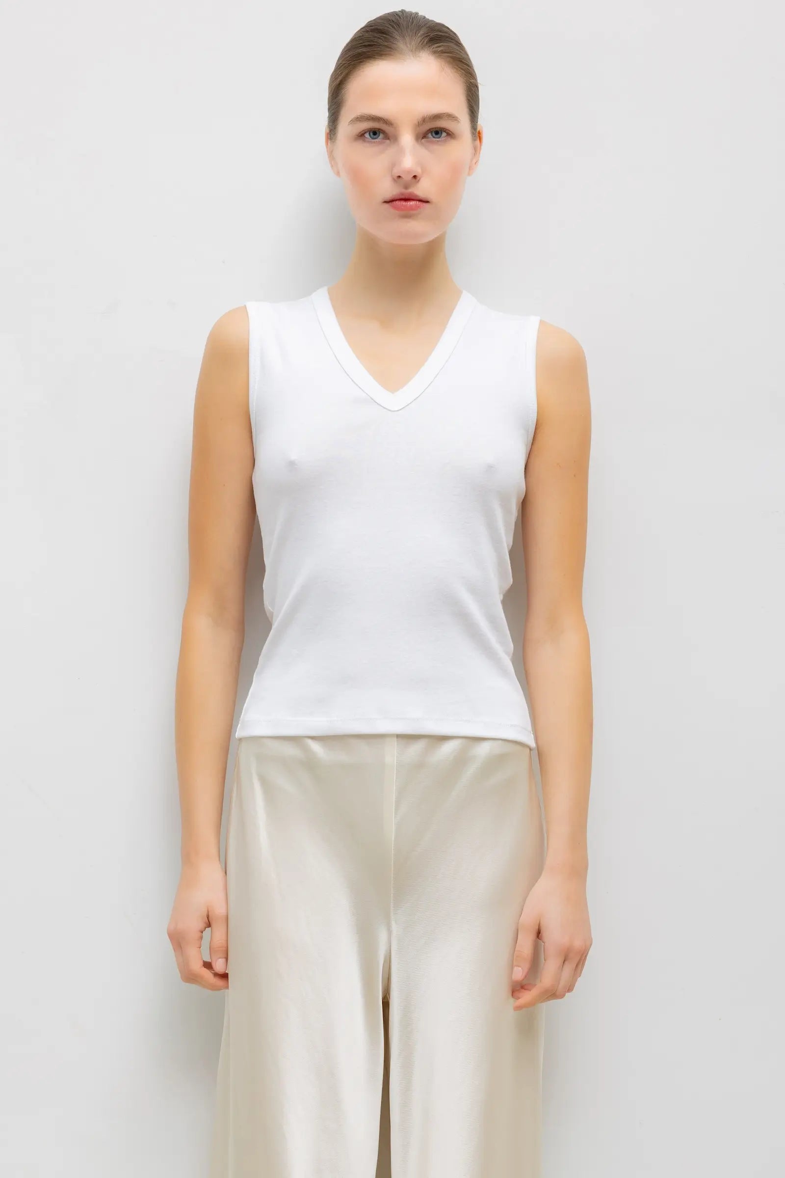 LESET Nando Sleeveless V Neck - Image 1