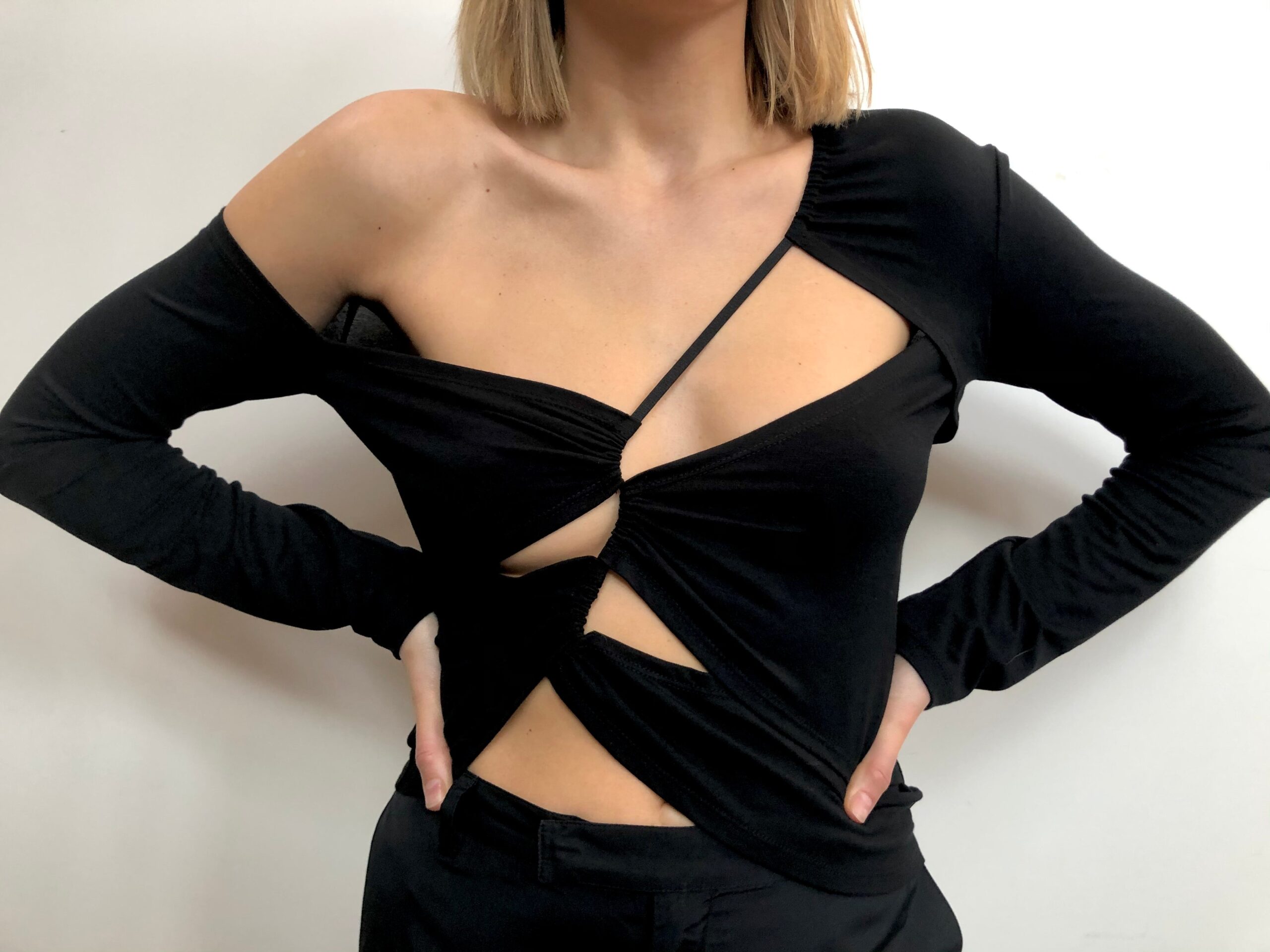Sid Neigum Lightweight Bamboo Cutout Top - Image 3