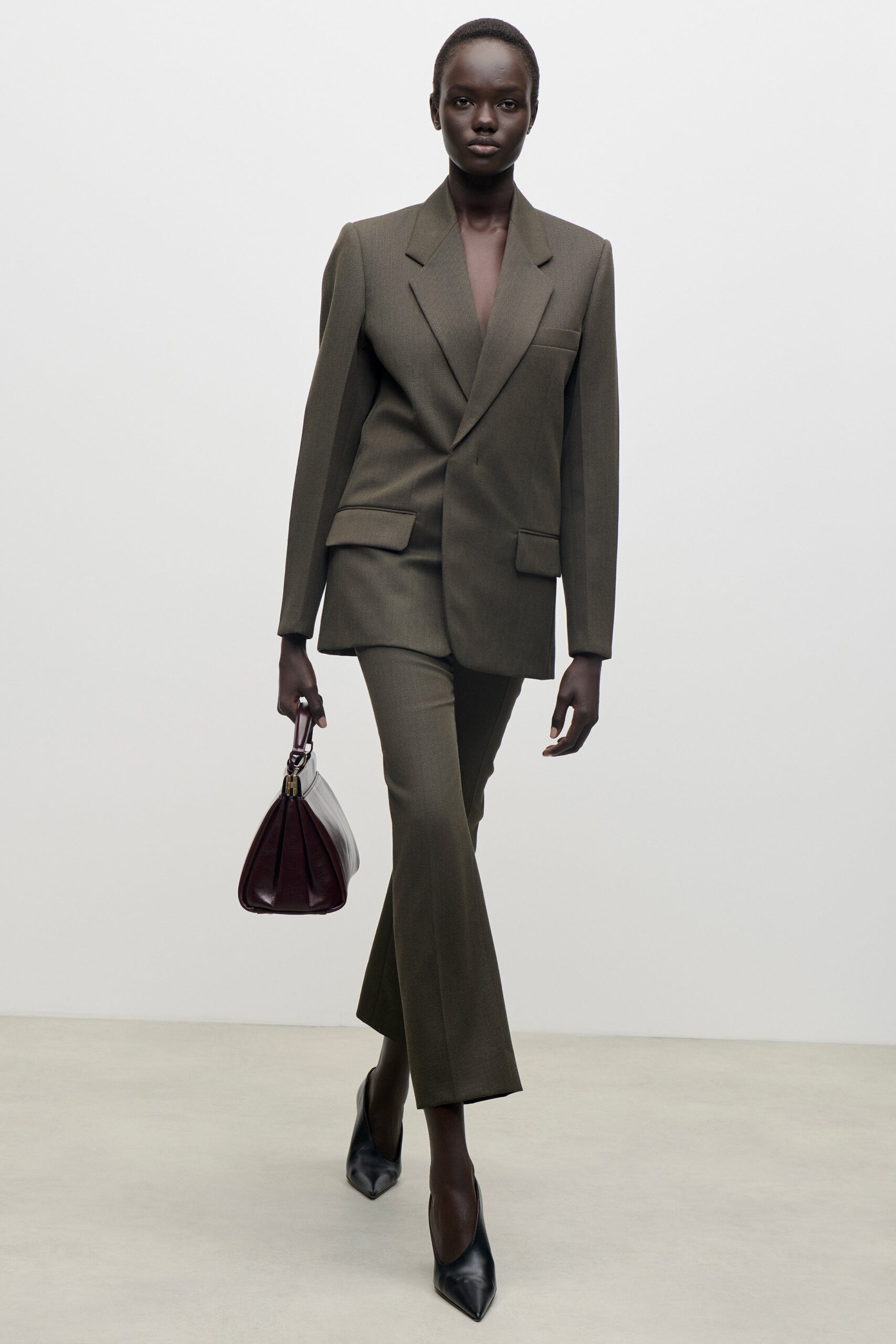Victoria Beckham Sloane Frame Bag 28 Distressed Leather - Image 3