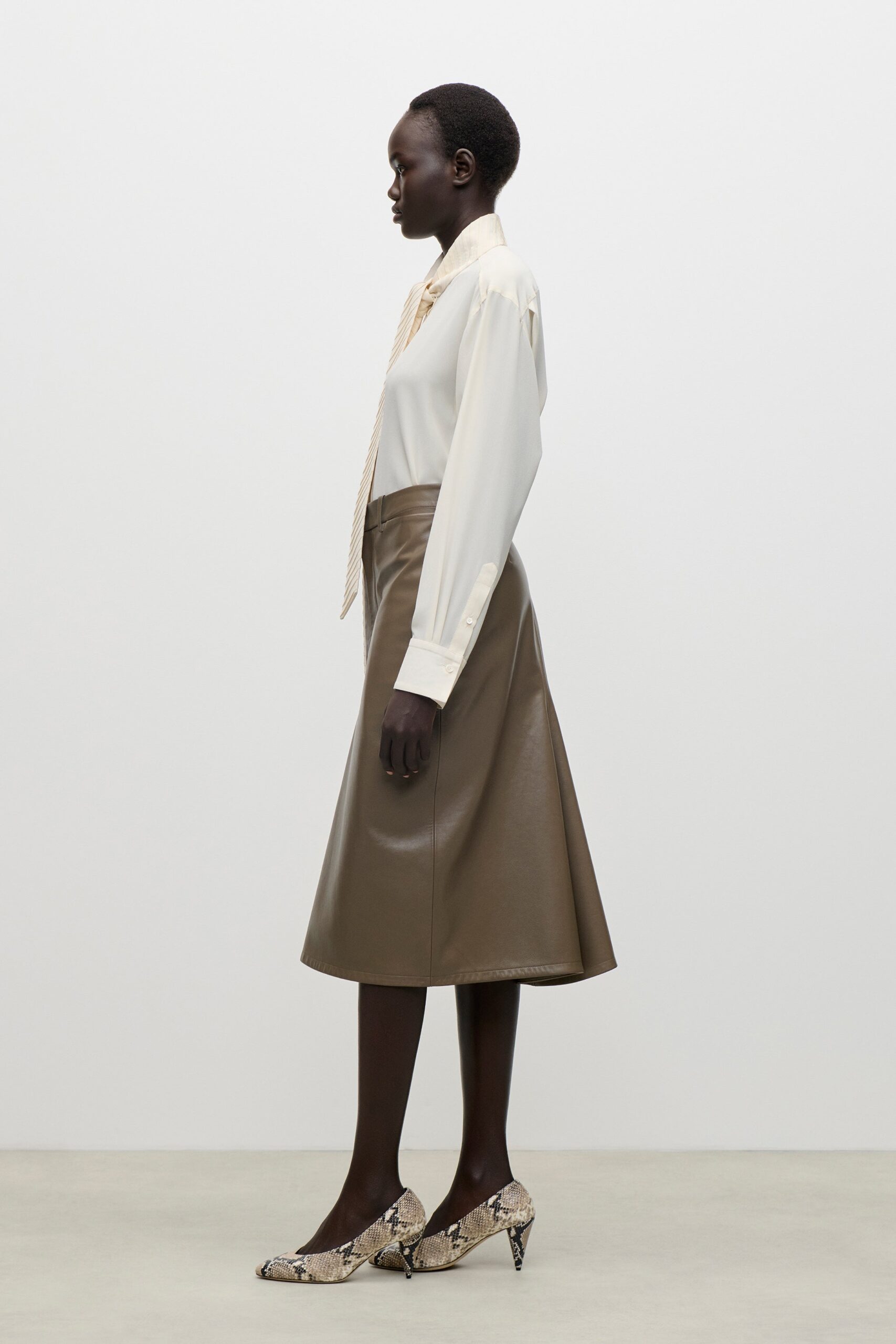 MNVBK140826065424088_2 Victoria Beckham Kick Detail Leather Skirt - Image 2