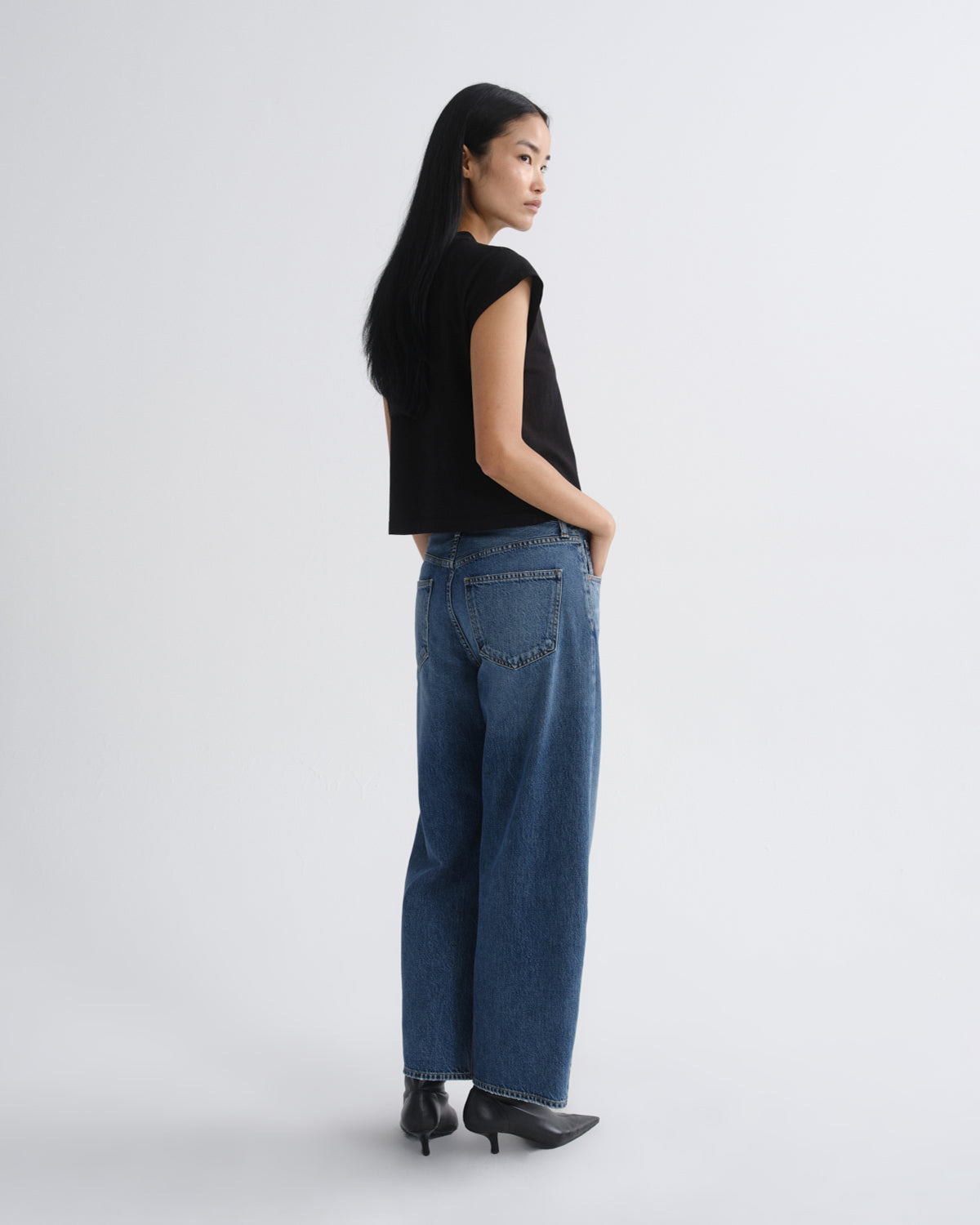 AGOLDE Low Curve Crop Jean (Weightless) - Image 2