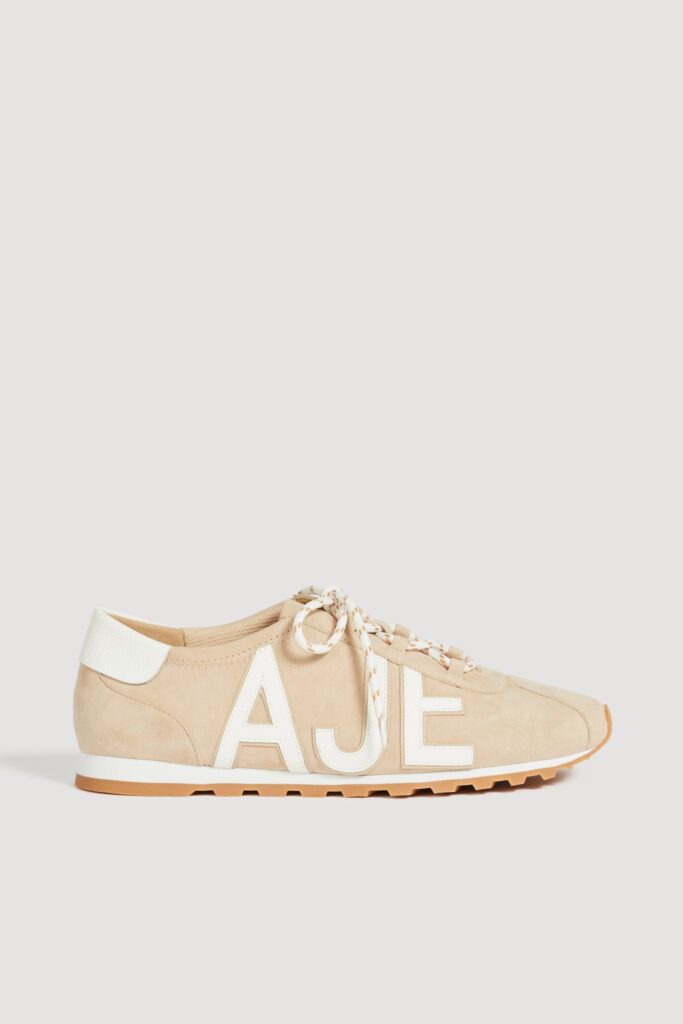 Aje Valli Logo Trainer - Image 1