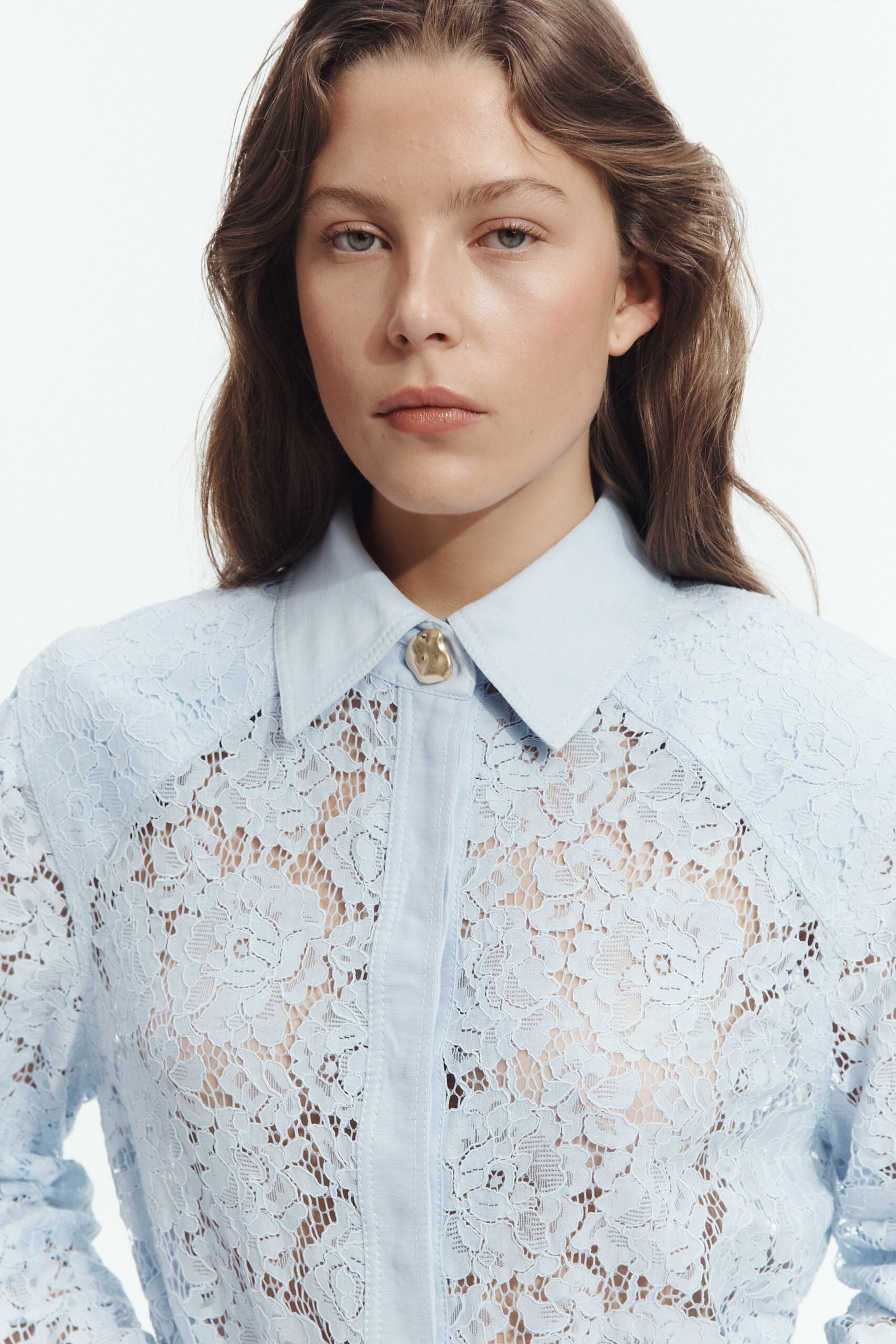 MNAJE200926190225008_3 Aje Verse Lace Shirt - Image 3