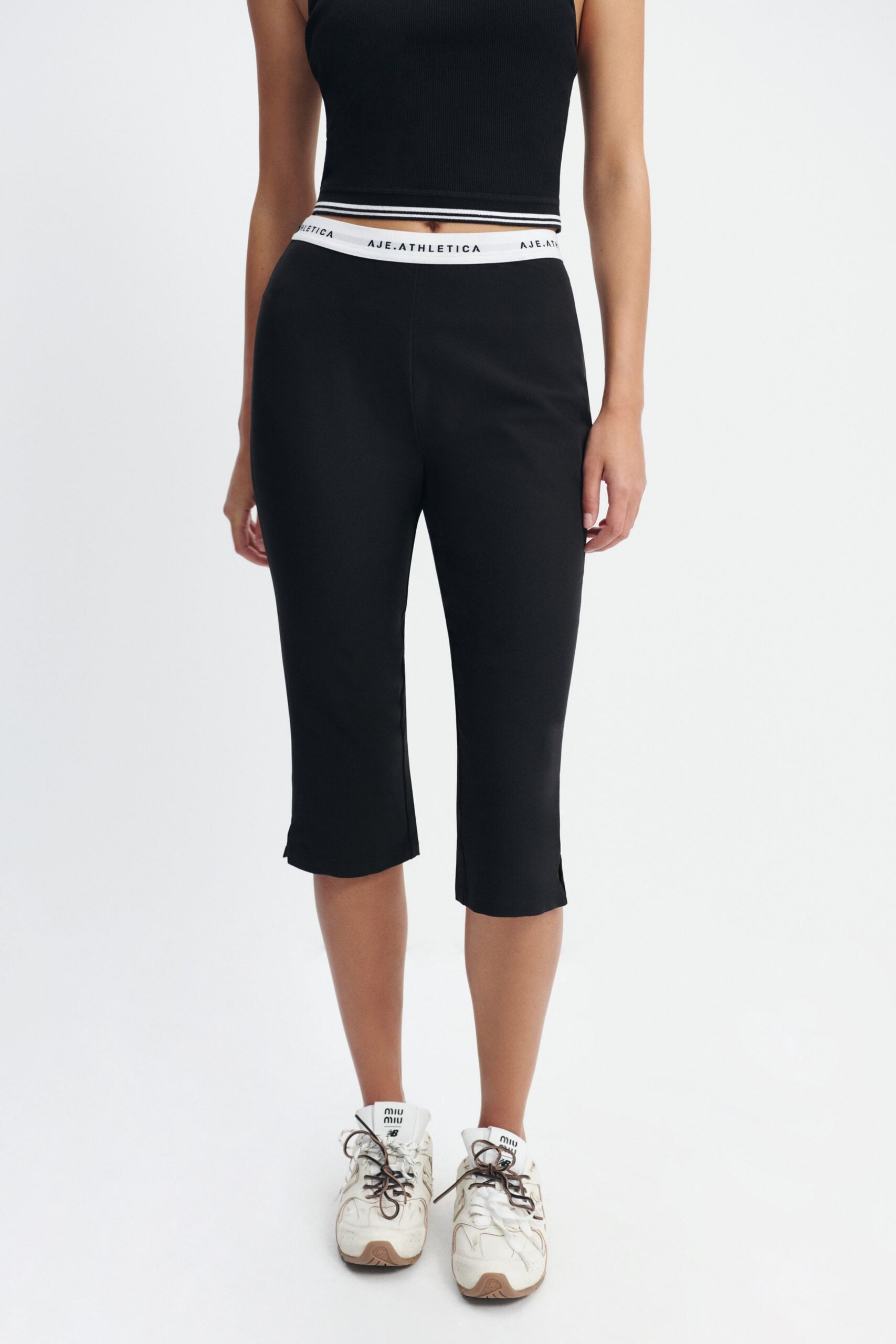 MNAJE200926190225035_3 Aje Logo Elastic Capri Pant - Image 3