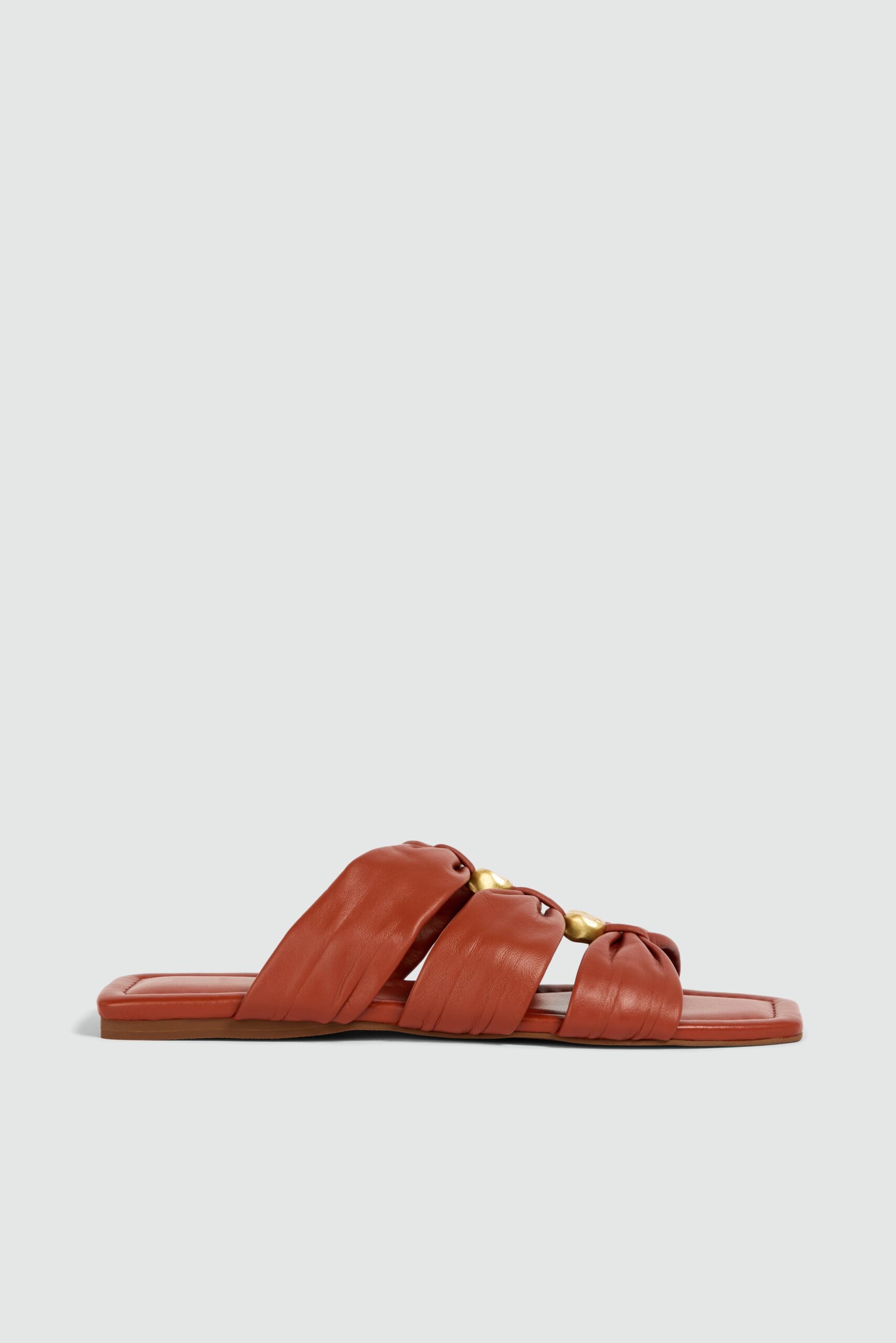 Aje Clara Slide - Image 1