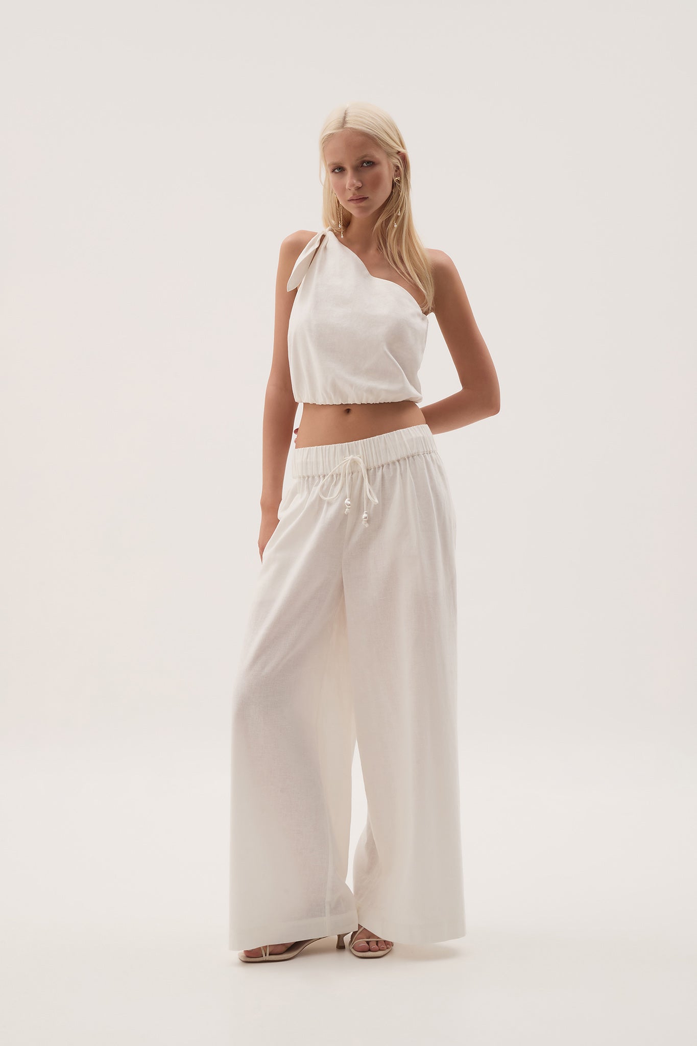 MNAJE200926190225087_3 Aje Eden One Shoulder Top - Image 3