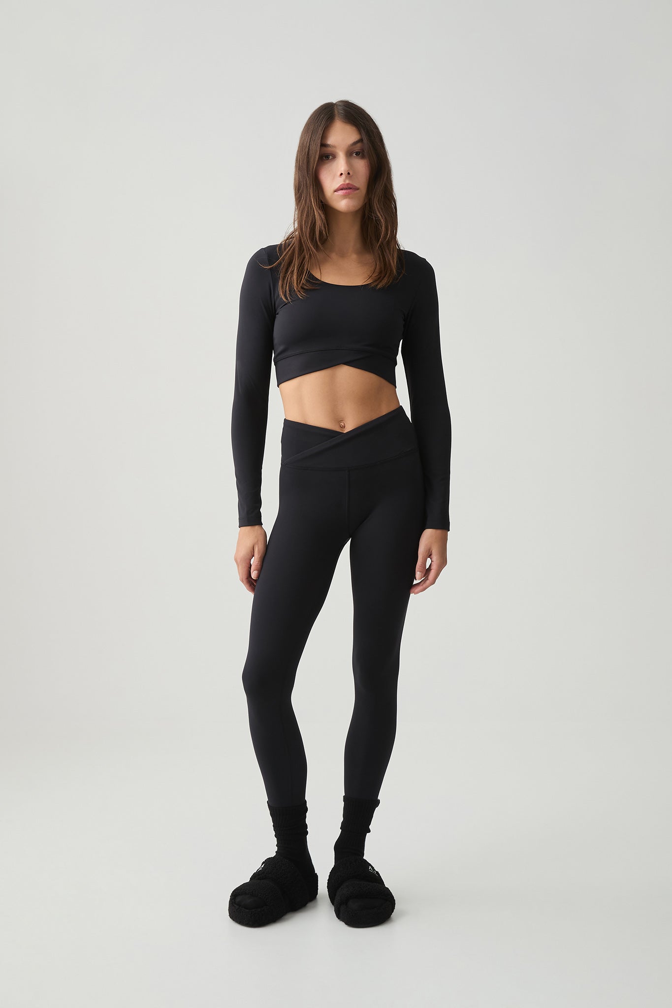 MNAJE200926190225116_3 Aje Crossover Long Sleeve Active Top 451 - Image 3