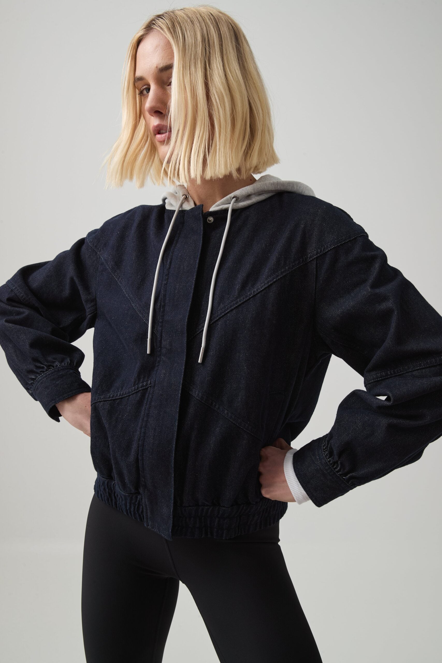 MNAJE200926190225118_3 Aje Cropped Hooded Denim Jacket - Image 3