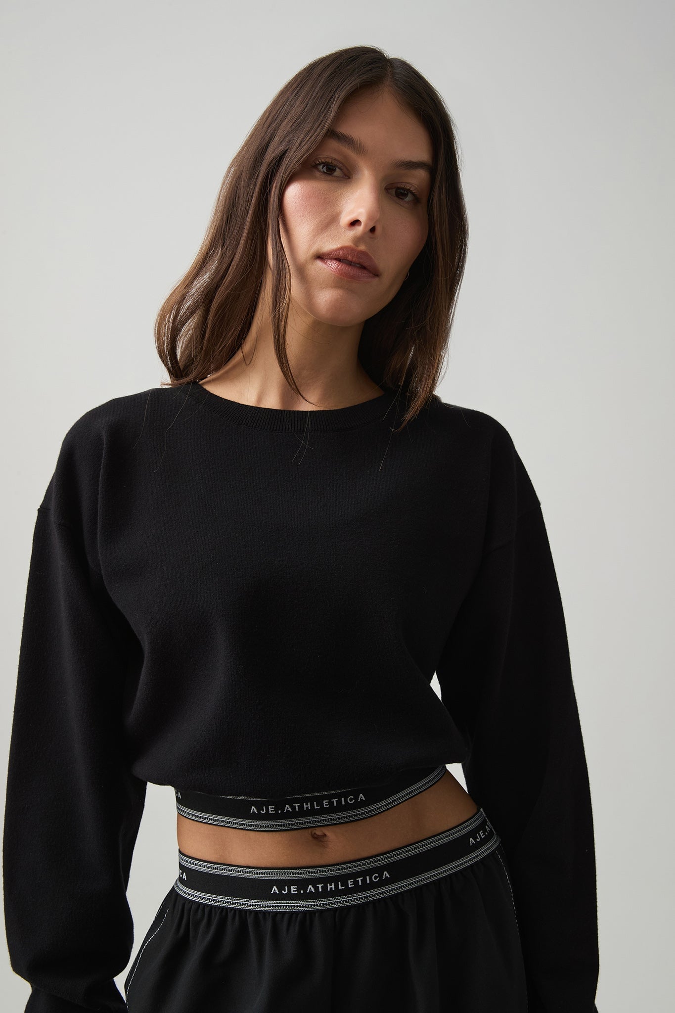 MNAJE200926190225119_3 Aje Cropped Elastic Logo Crew - Image 3