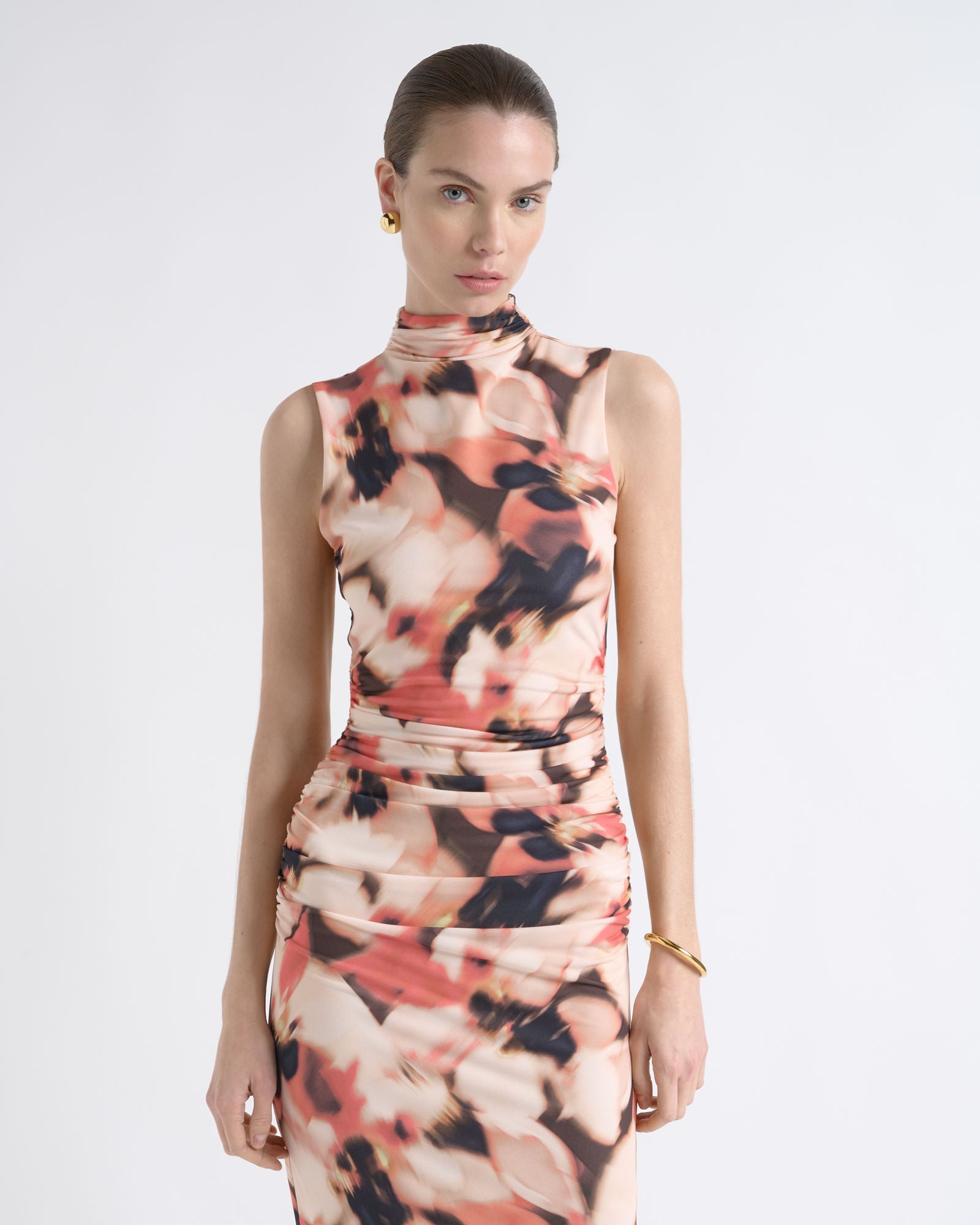 Cue Romantic Floral Rouched Midi Dress - Image 2