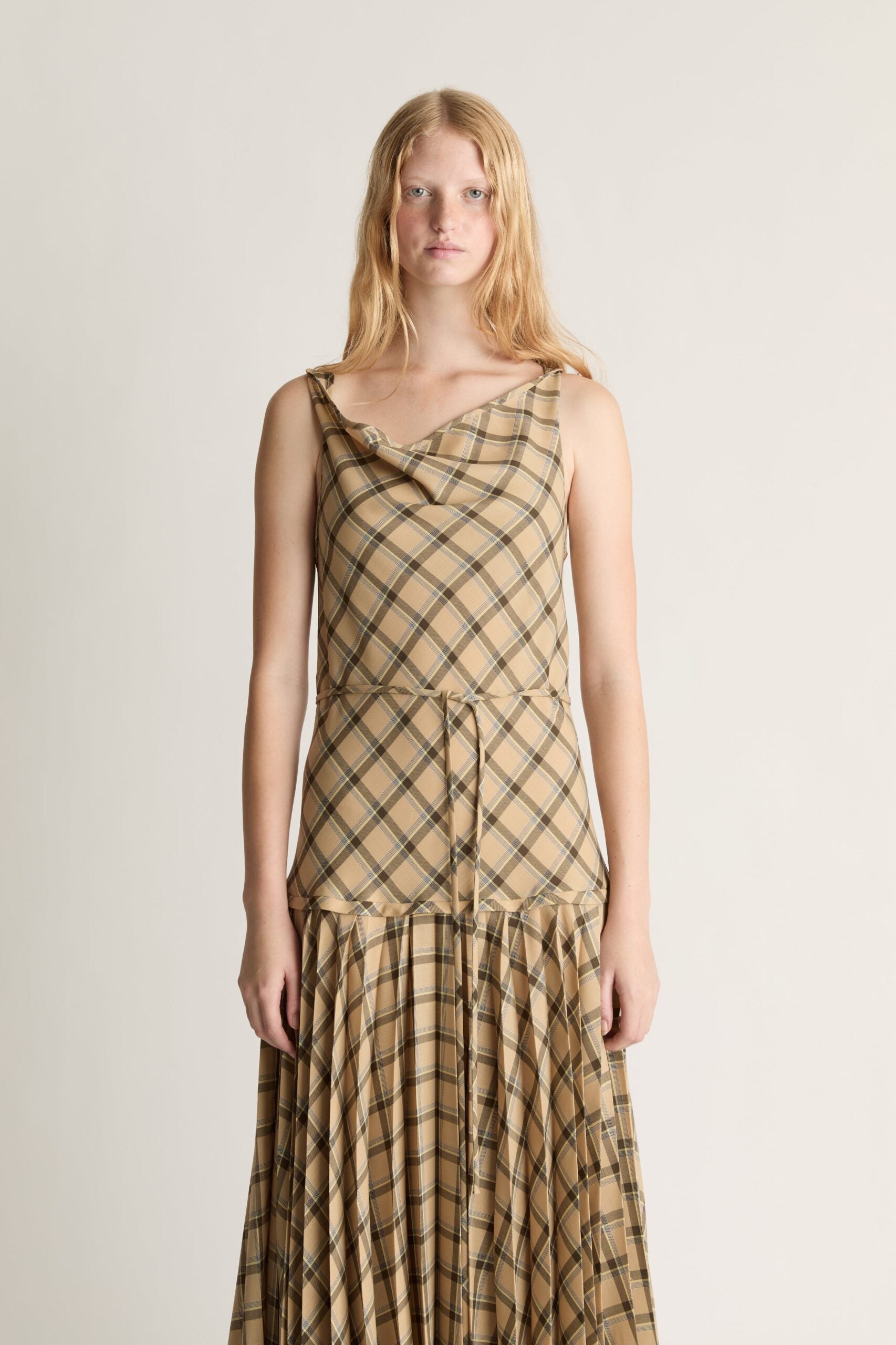 MNLM310826190832002_2 Lee Mathews Zita Wool Pleat Dress - Image 2