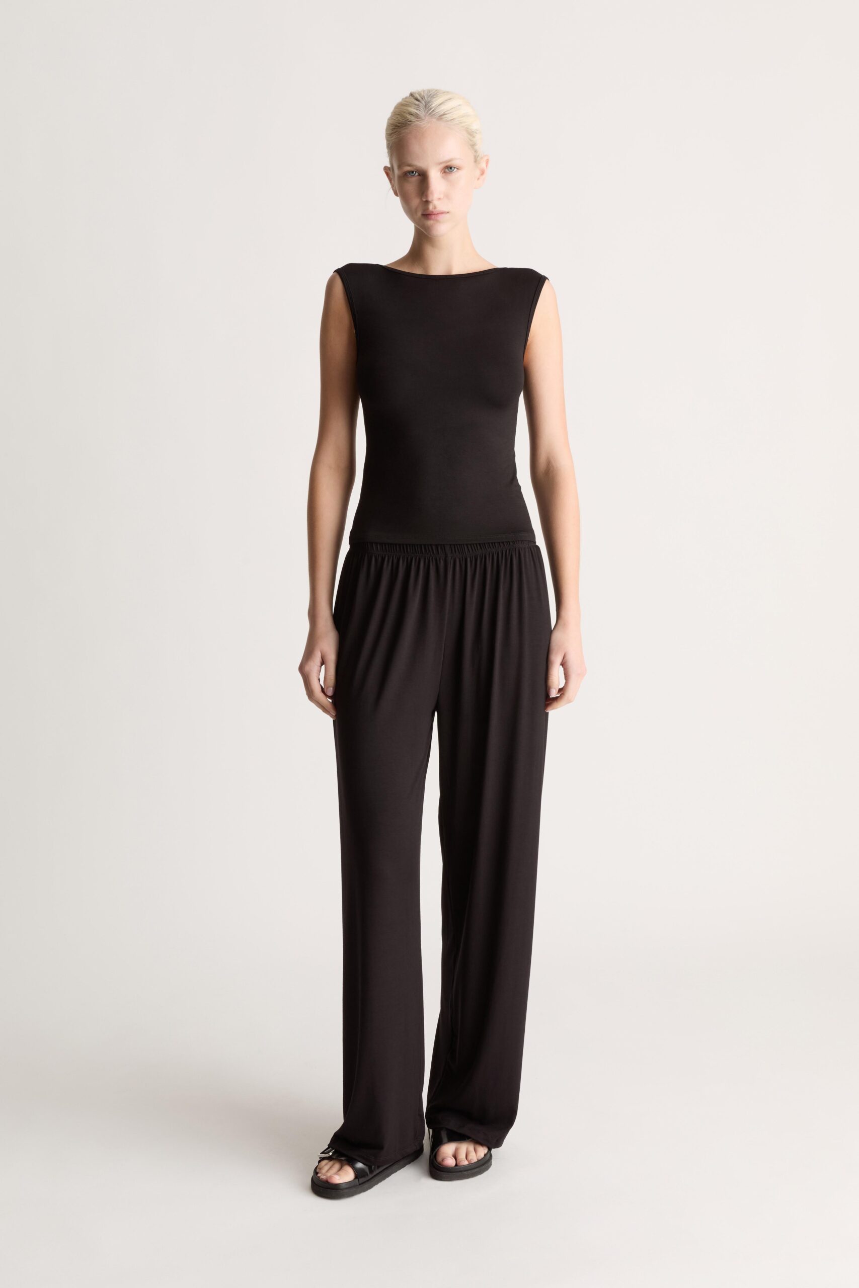 Lee Mathews Recline Bateau Sleeveless Tank - Image 1