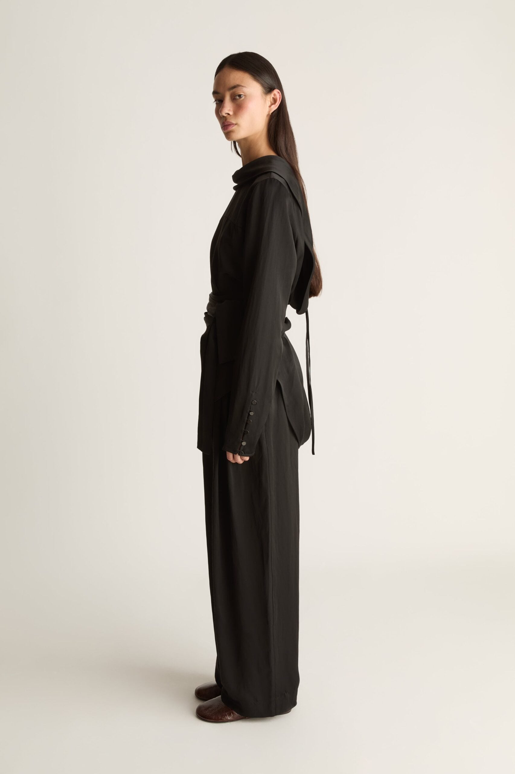 MNLM310826190832015_3 Lee Mathews Powell Open Back Shirt - Image 3