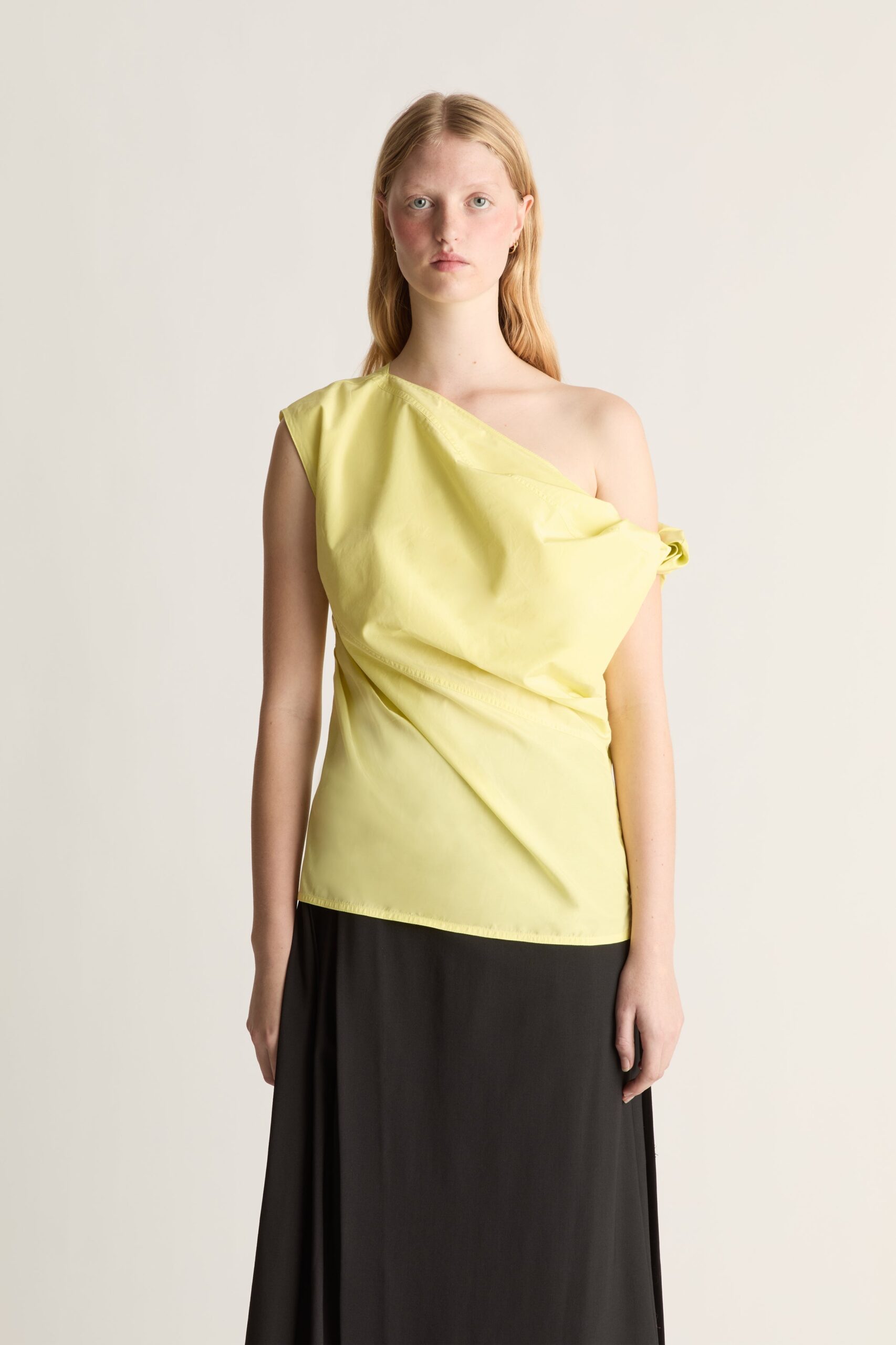 MNLM310826190832022_2 Lee Mathews Nina Silk Twist Top - Image 2