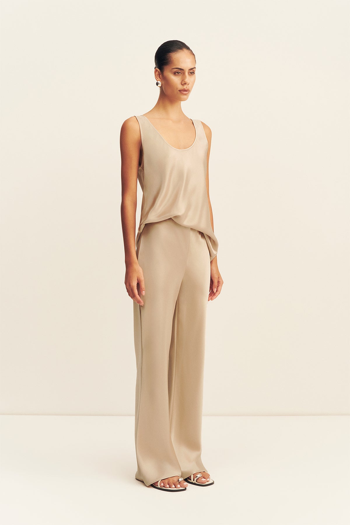 MNSJ140926213050017_2 Shona Joy Savanna Scoop Neck Top - Image 2