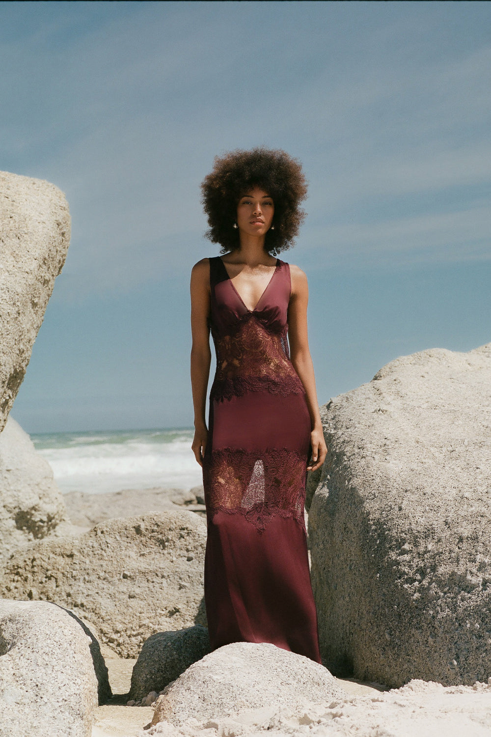 MNSJ140926213050073_2 Shona Joy Jamila Lace Plunged Panelled Maxi Dress - Image 2