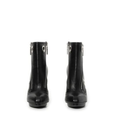 ALEXANDER MCQUEEN Low Boots in Black / 37