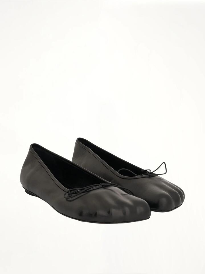 BALENCIAGA Fetish Pump Flat in Black / 35