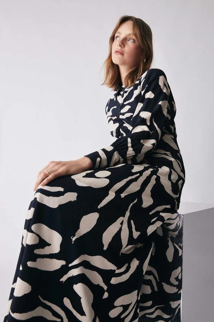 Esmaee Soiree Black Pattern Front Button LS Maxi Dress