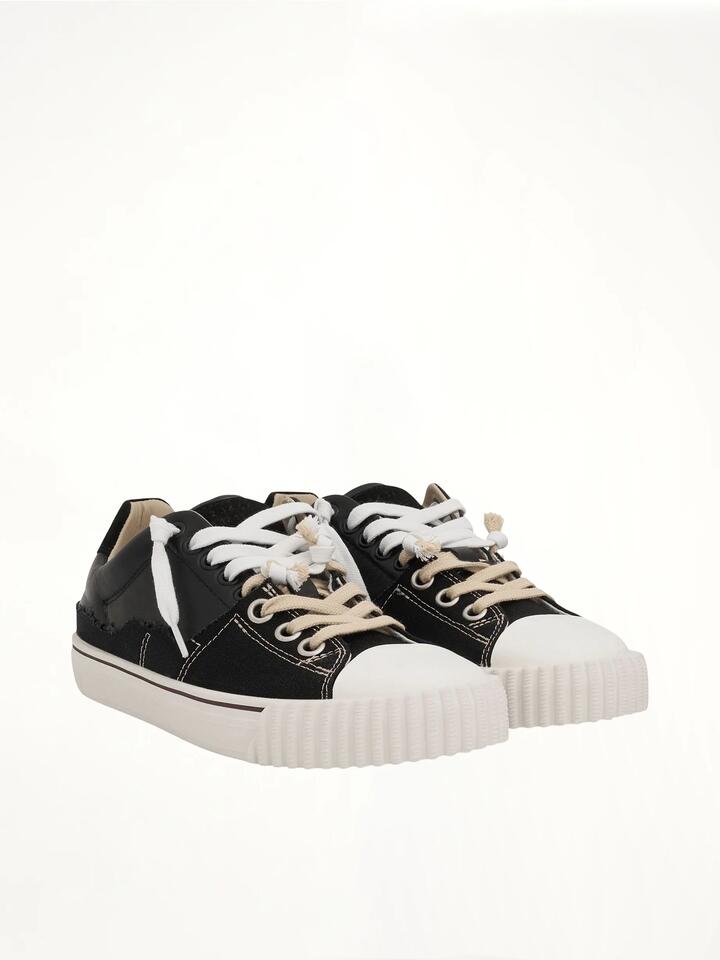 MAISON MARGIELA New Evolution Sneaker in Black / 39