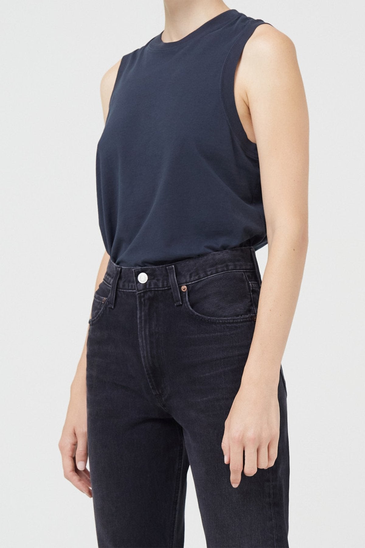 AGOLDE Amara Crewneck Tee - Image 2