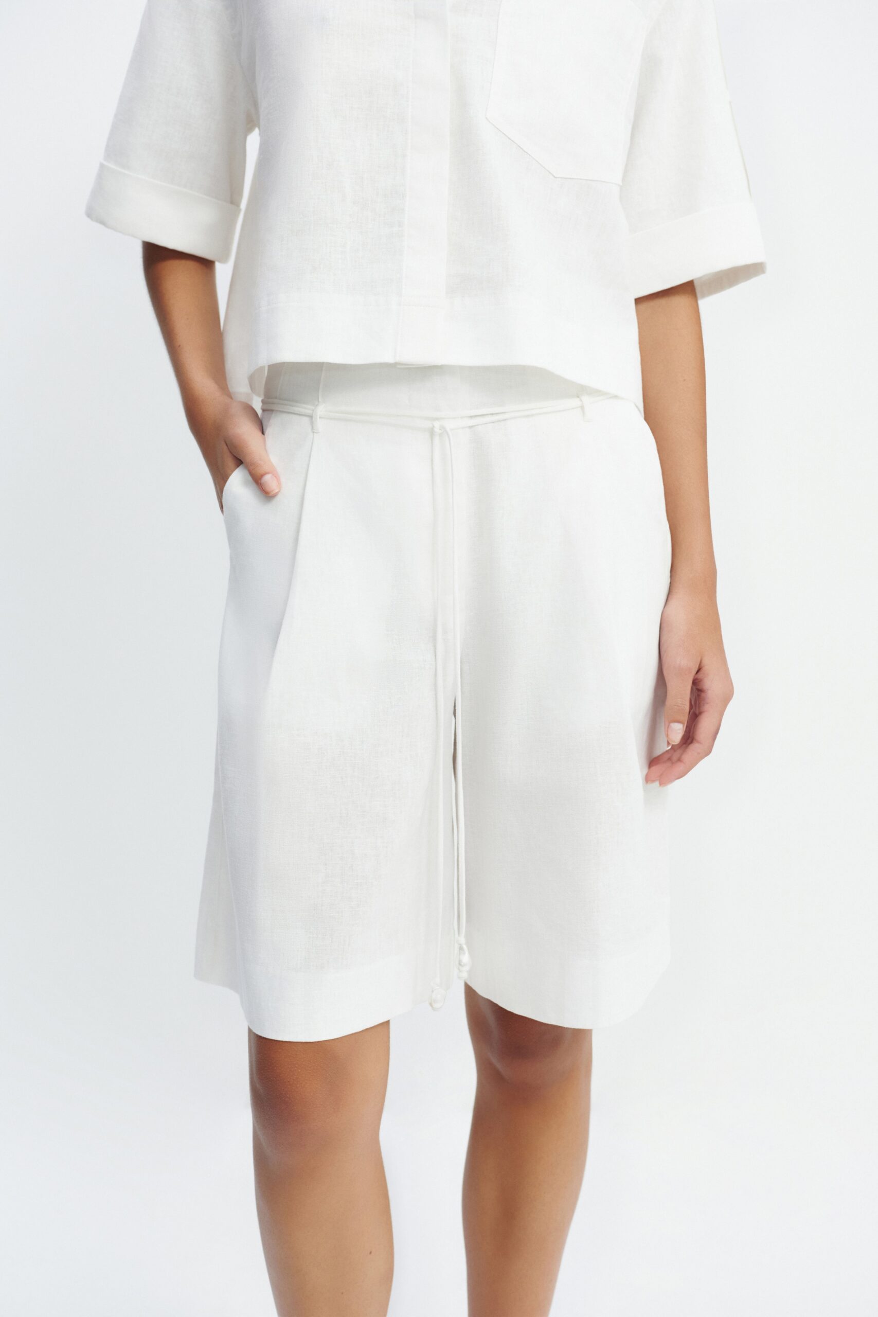MNAJE041026180236117_3 Aje Corine Tailored Shorts - Image 3