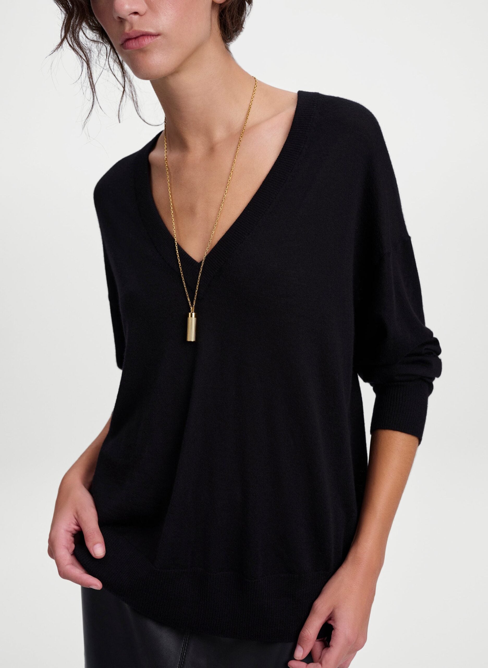 MNALC091026050957015_2 A.L.C. Nicole Fine Merino V Neck Sweater - Image 2