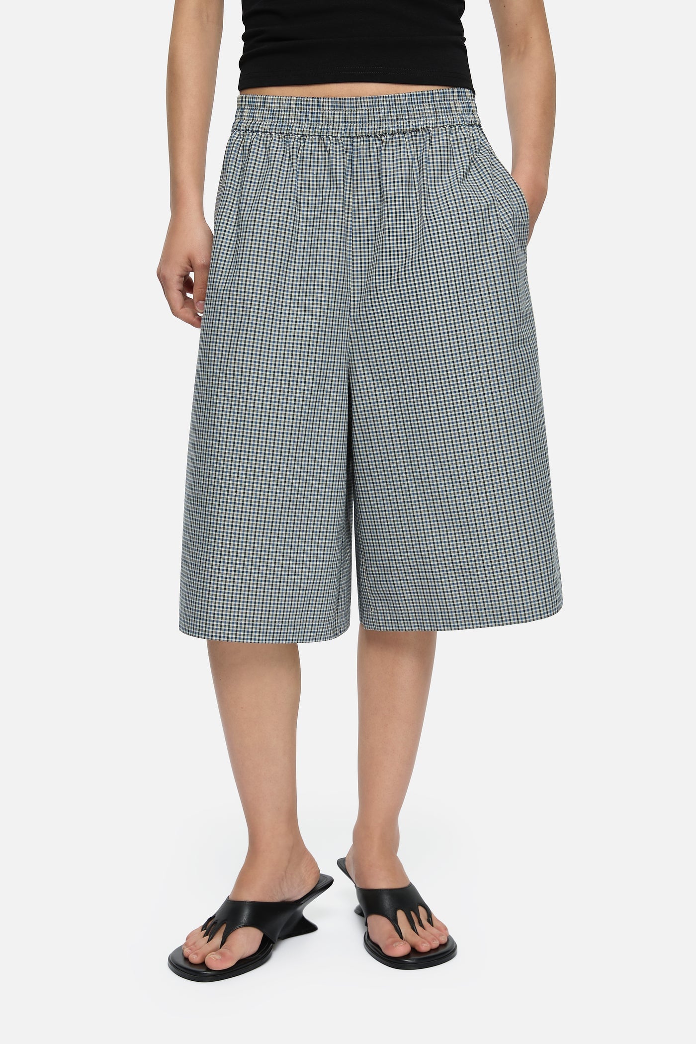 MNBLA051026015505020_2 Blanca Laurel Shorts Blue - Image 2