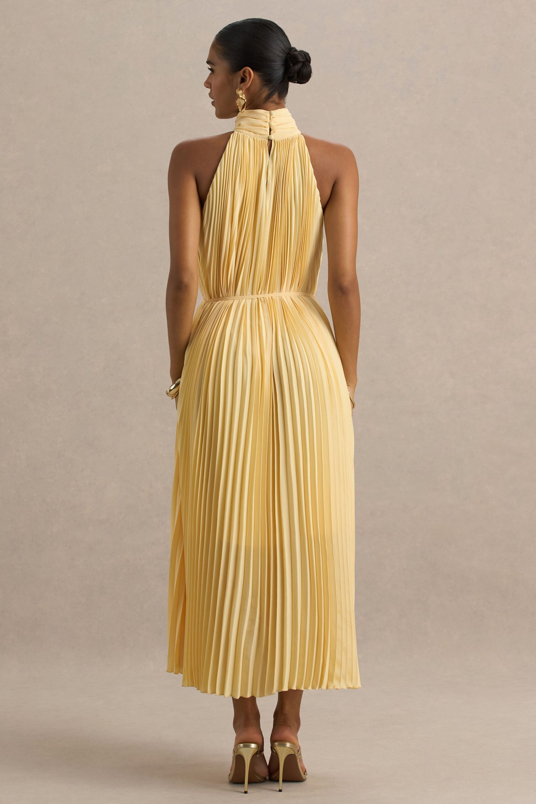 MNCLL131026150712162_2 Club L London Tulip | Lemon Pleated High-Neck Midi Dress - Image 2