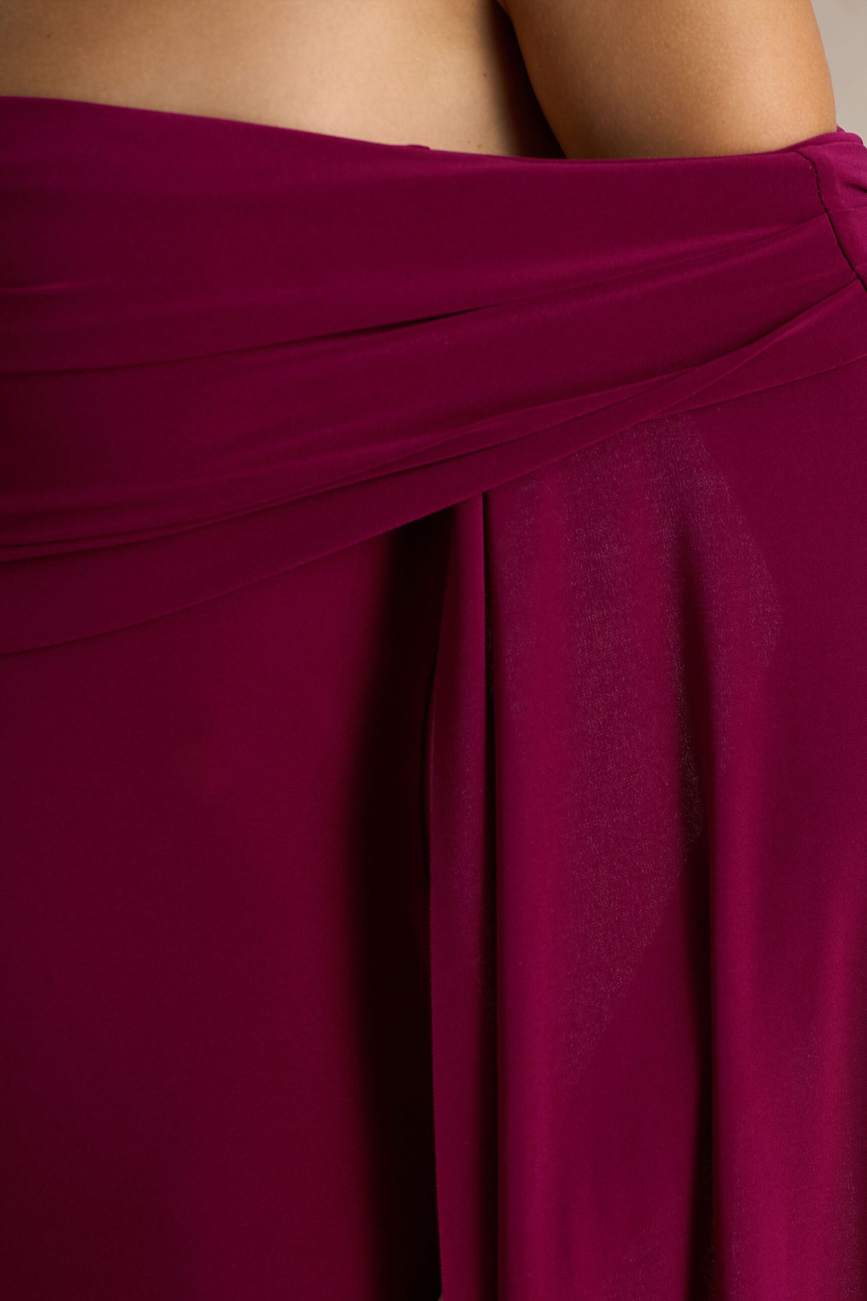 MNCLL131026150712350_3 Club L London Saffina | Burgundy Bardot-Neck Maxi Dress With Sash Detail - Image 3