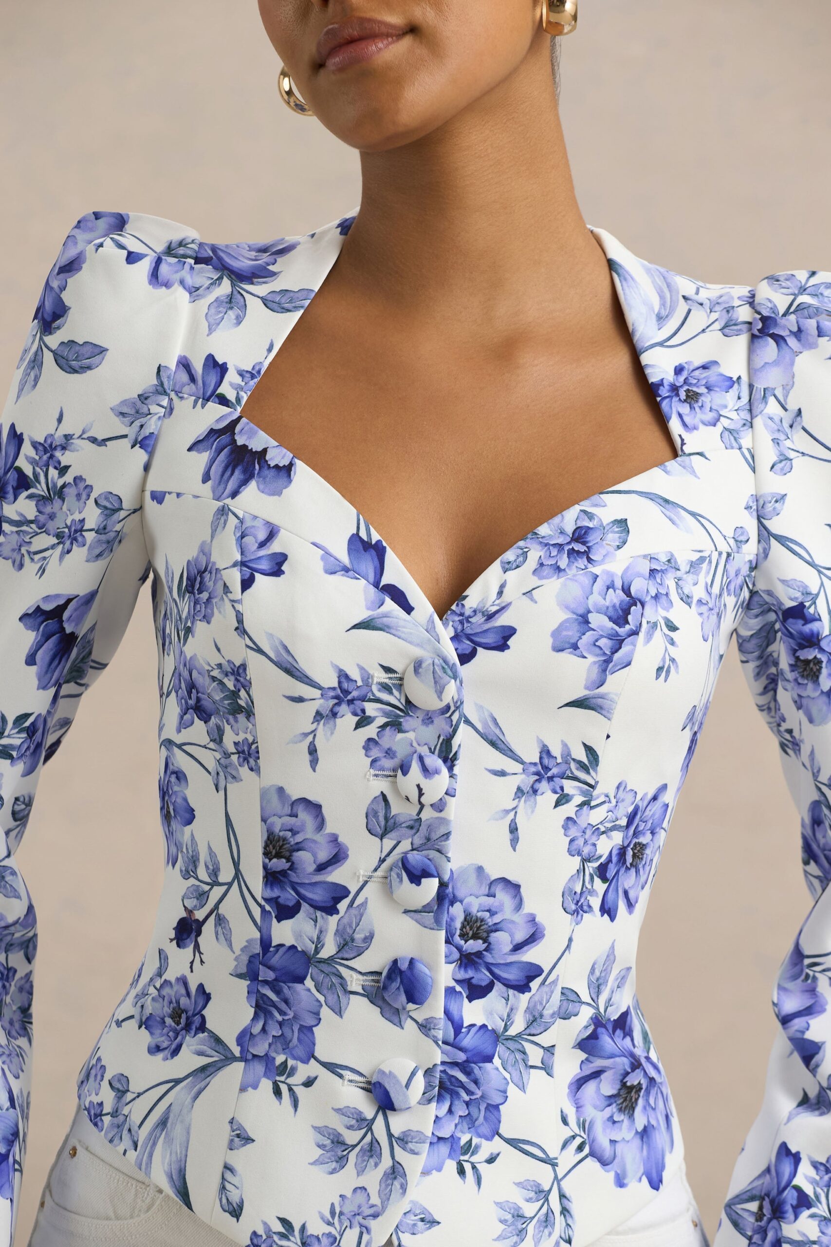 MNCLL131026150712539_3 Club L London Olympia | Blue Floral Print Sweetheart-Neck Tailored Top - Image 3