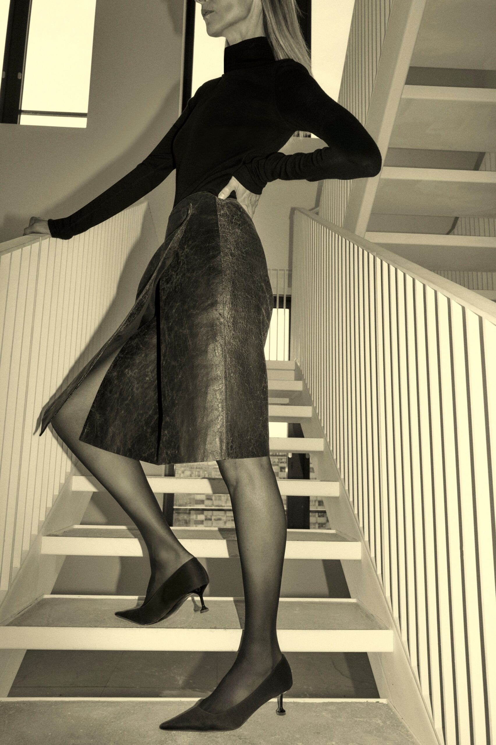 MNCM121026065827001_3 Camilla and Marc Dawn Leather Skirt - Image 3
