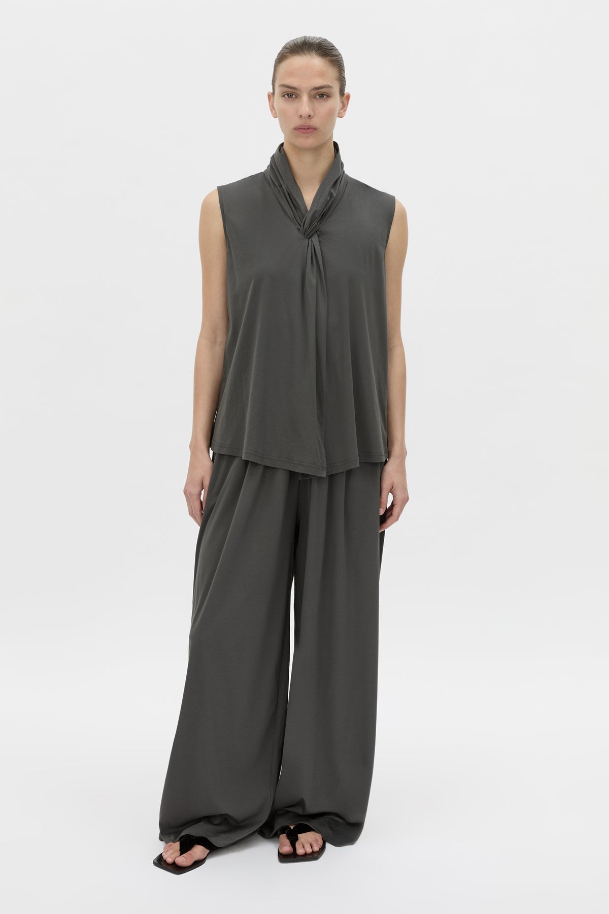 MNCM121026065827013_3 Camilla and Marc Senae Lightweight Lounge Pant - Image 3
