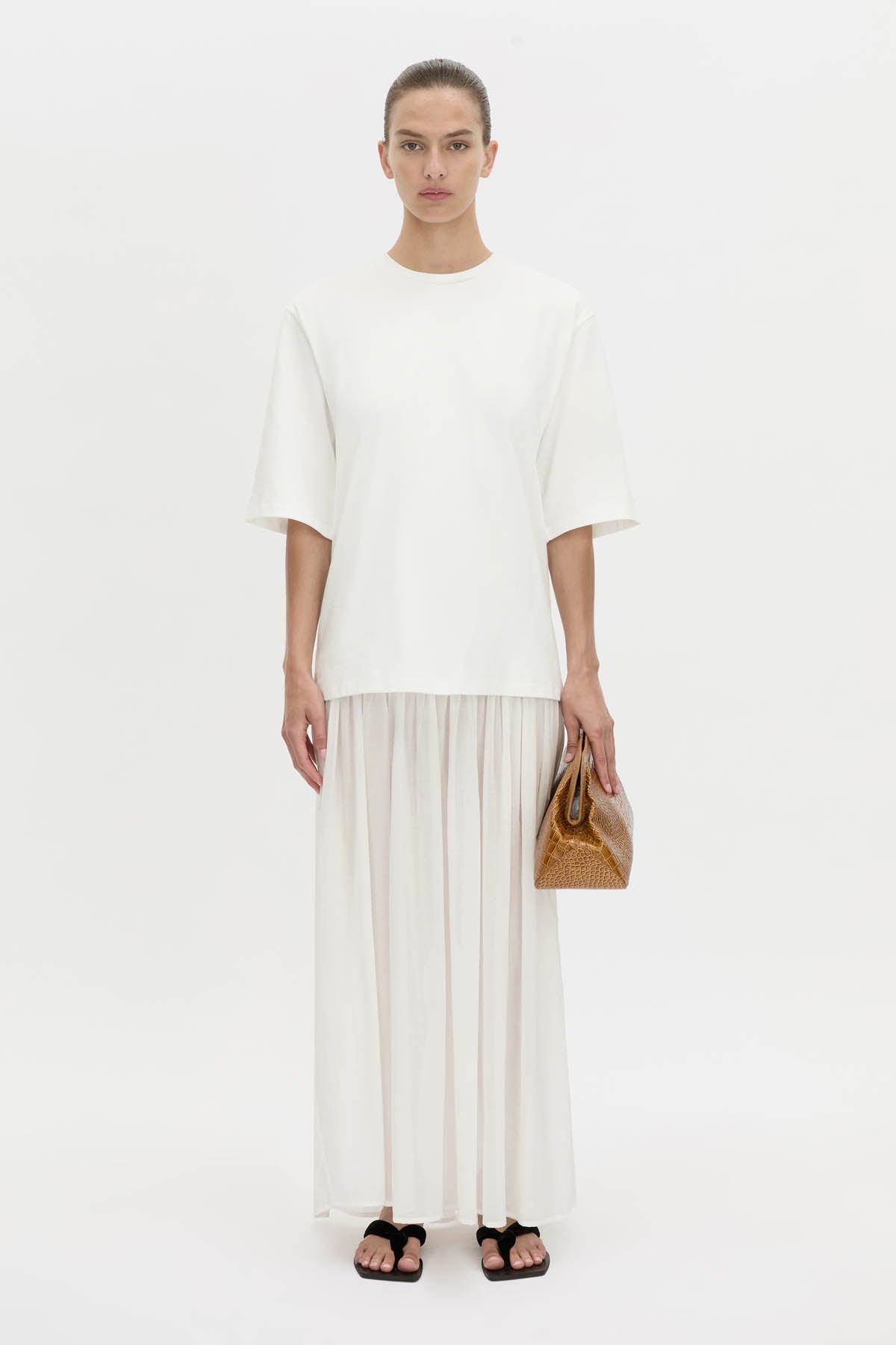 MNCM121026065827016_3 Camilla and Marc Romy Contrast Maxi Dress - Image 3