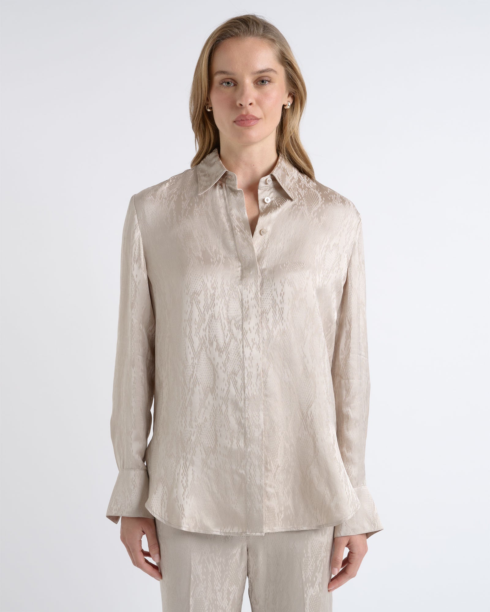 MNCUE041026023128002_2 Cue Relaxed Fit Jacquard Shirt - Image 2