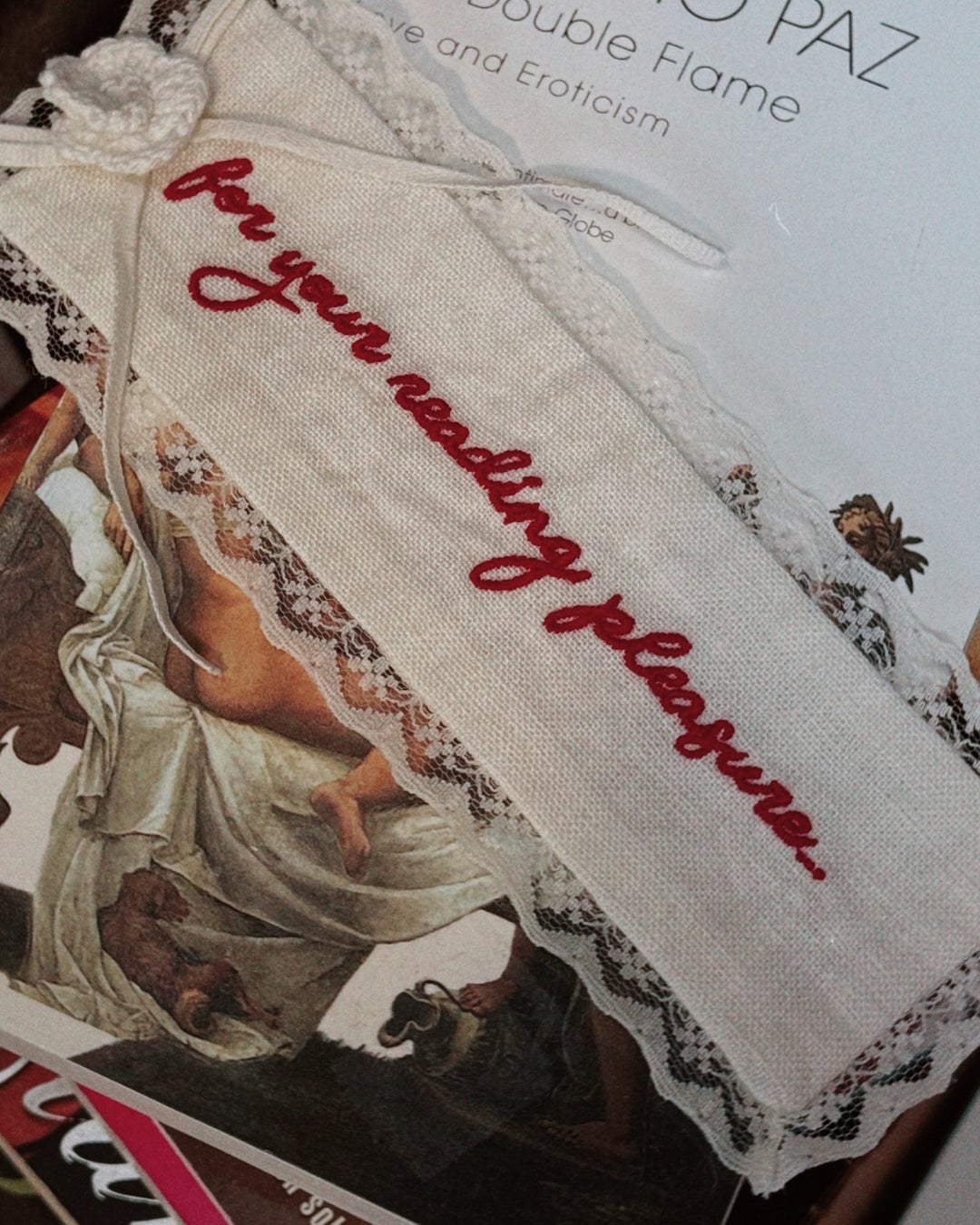 MNFO041026035745266_2 For Love & Lemons Library to Lingerie Bag and Bookmark - Image 2