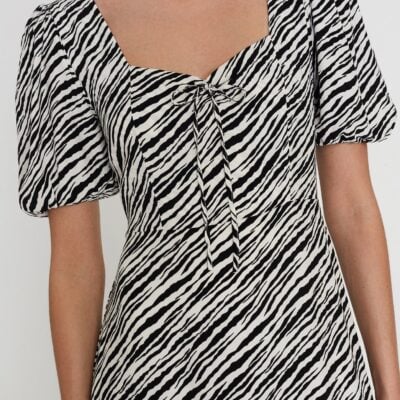 Faithfull The Brand Gabriela Midi Dress Blance Animal Print - Image 2