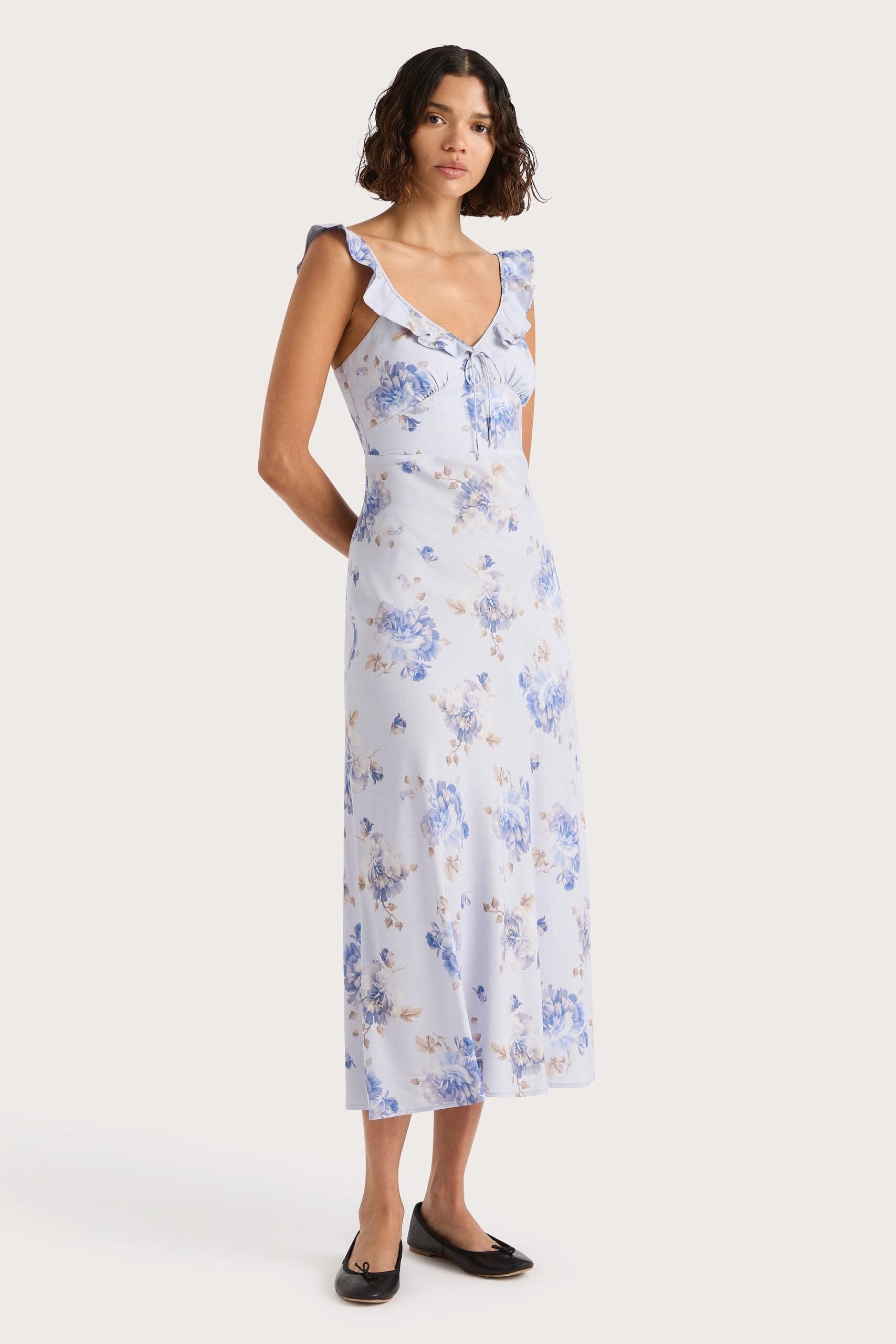 MNFTB191026063544168_3 Faithfull The Brand Yvonne Midi Dress Leona Floral Lilac - Image 3