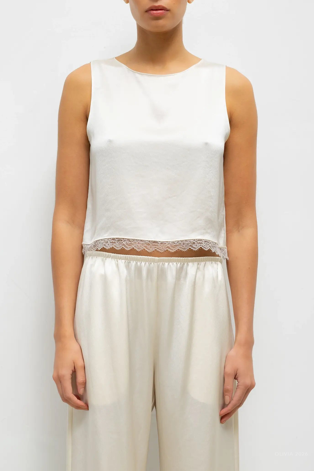 MNLESE051026012150221_2 Leset Barb Lace Crop Sleeveless Crew - Image 2